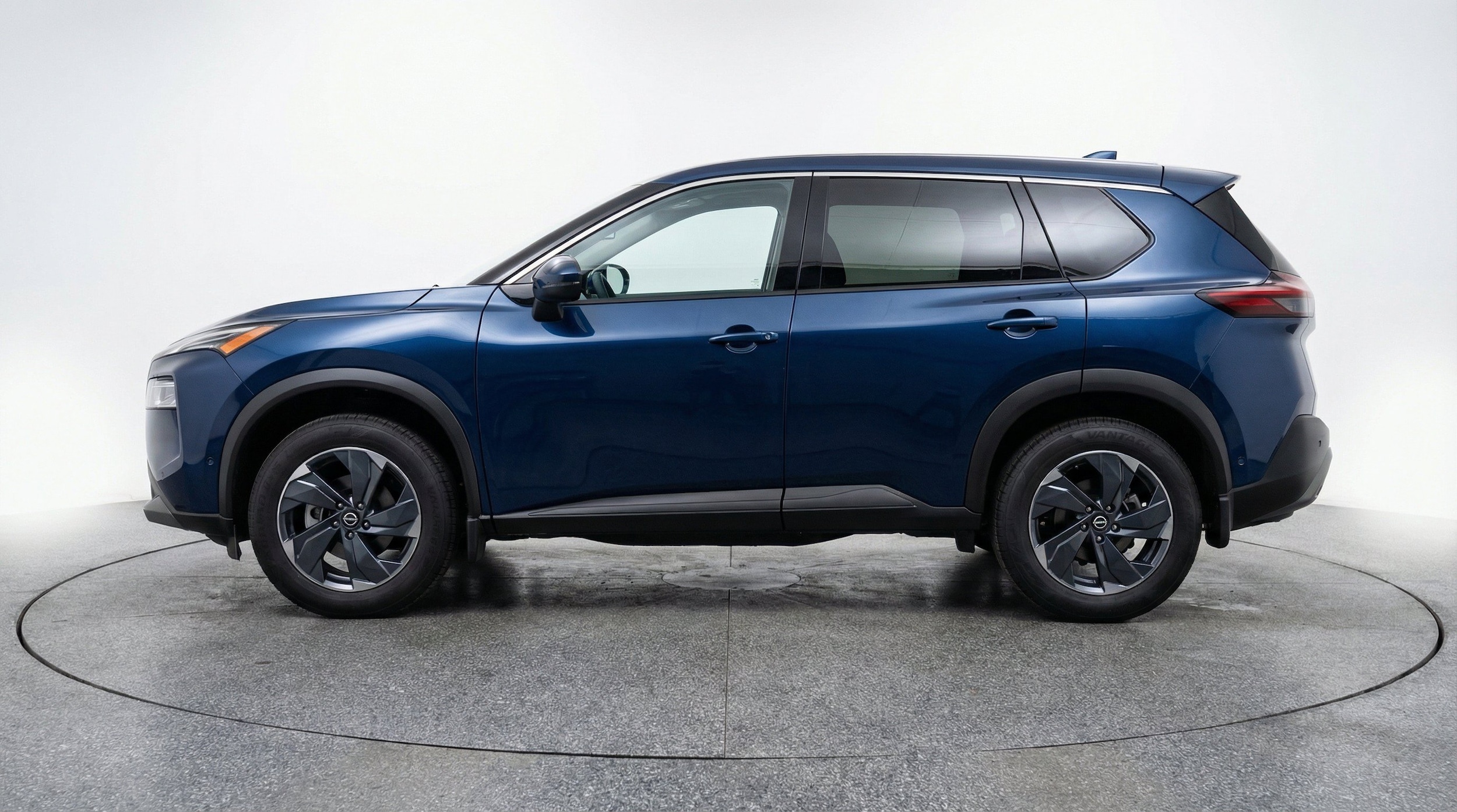 Thumbnail: 2025 Nissan Rogue - 5