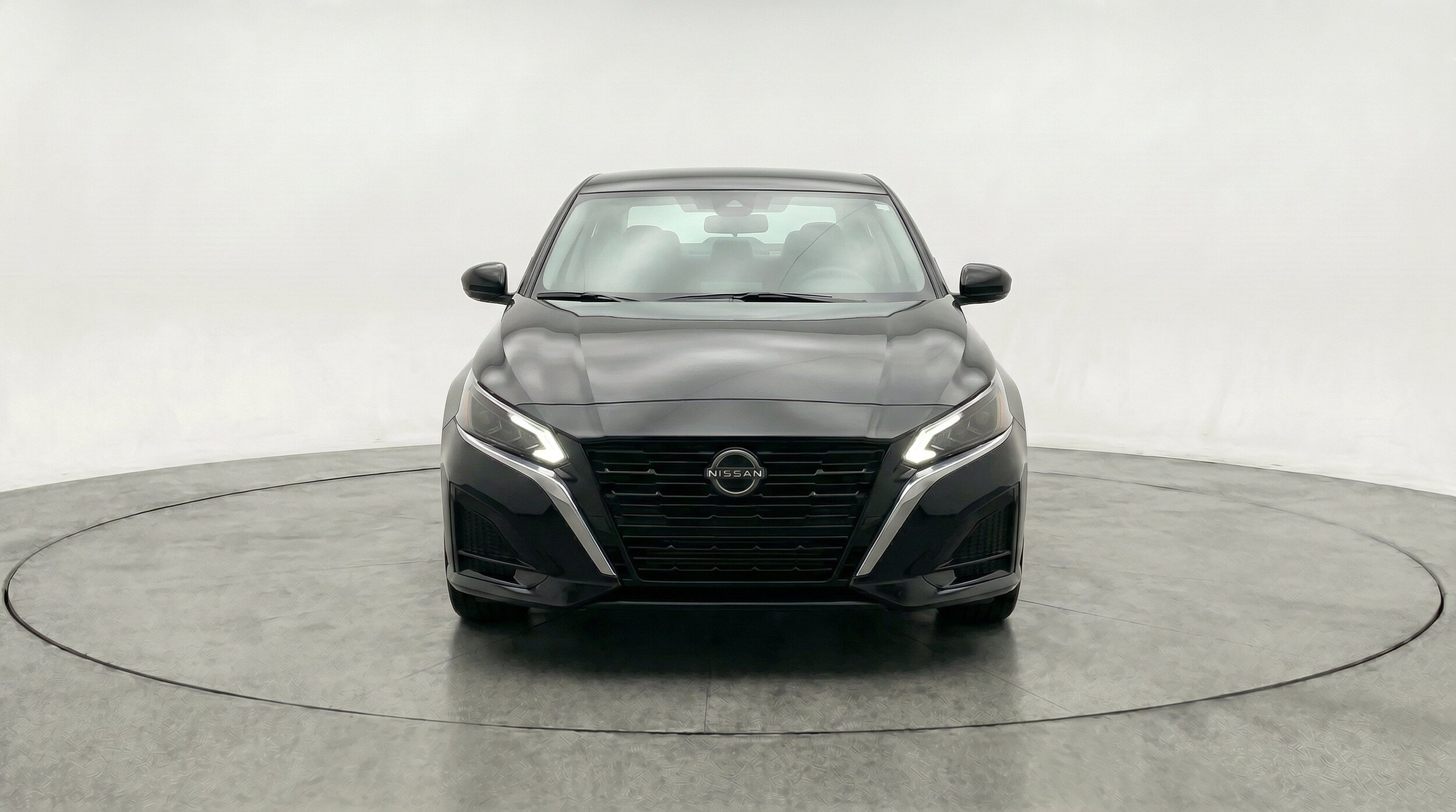 Thumbnail: 2025 Nissan Altima - 2