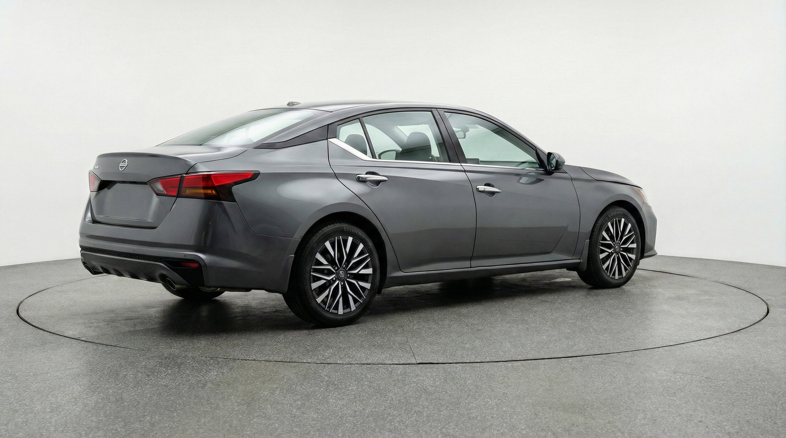 Thumbnail: 2025 Nissan Altima - 9