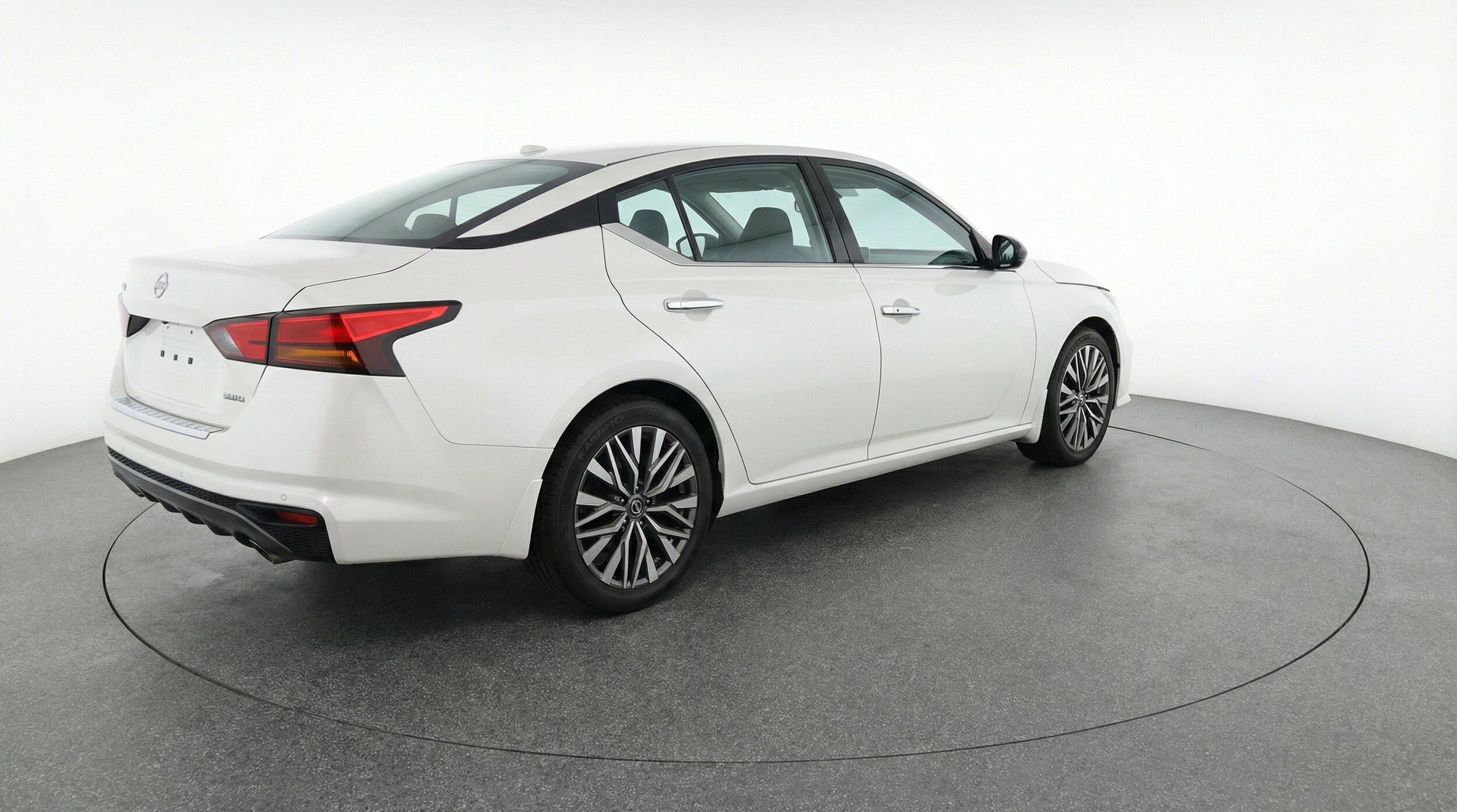 Thumbnail: 2025 Nissan Altima - 9