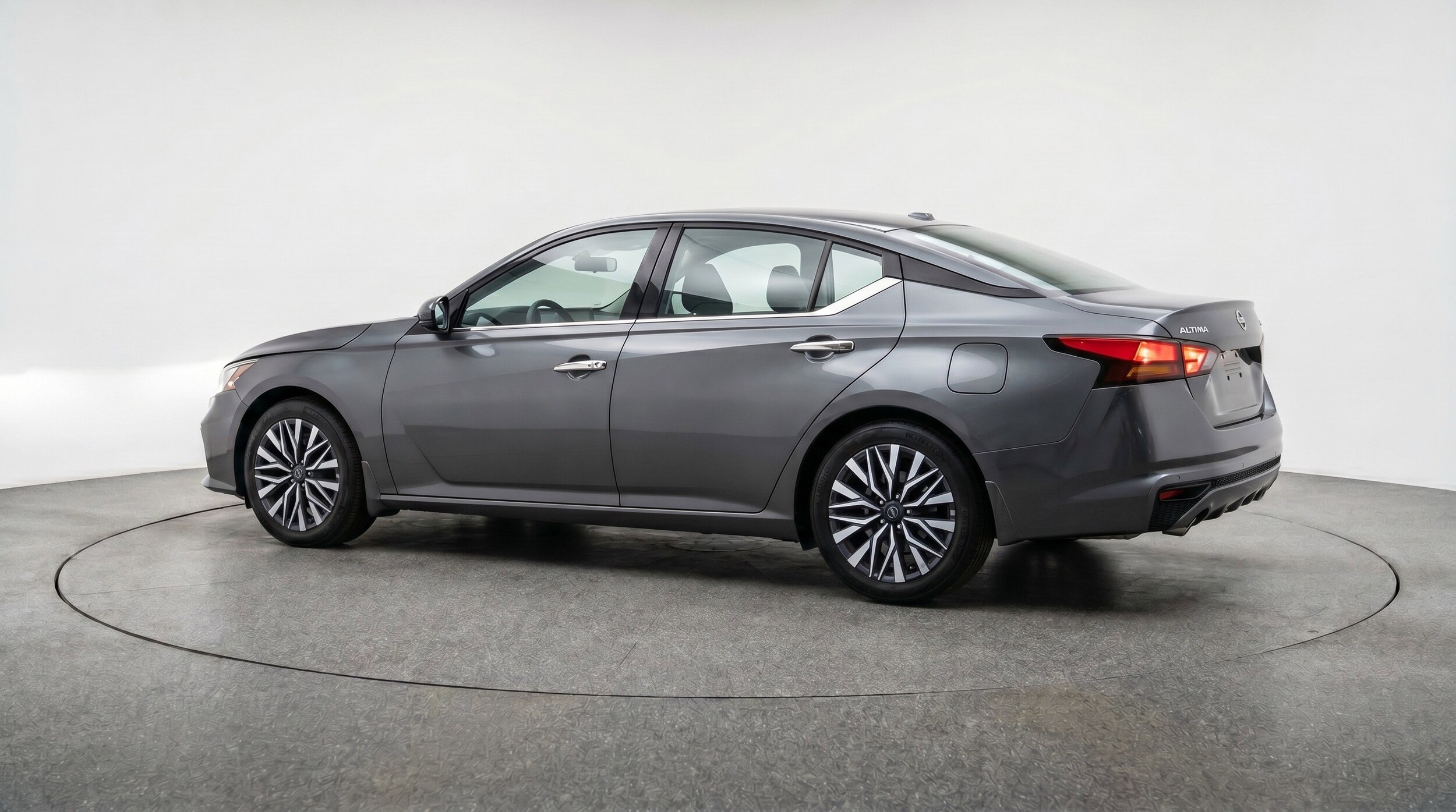 Thumbnail: 2025 Nissan Altima - 6