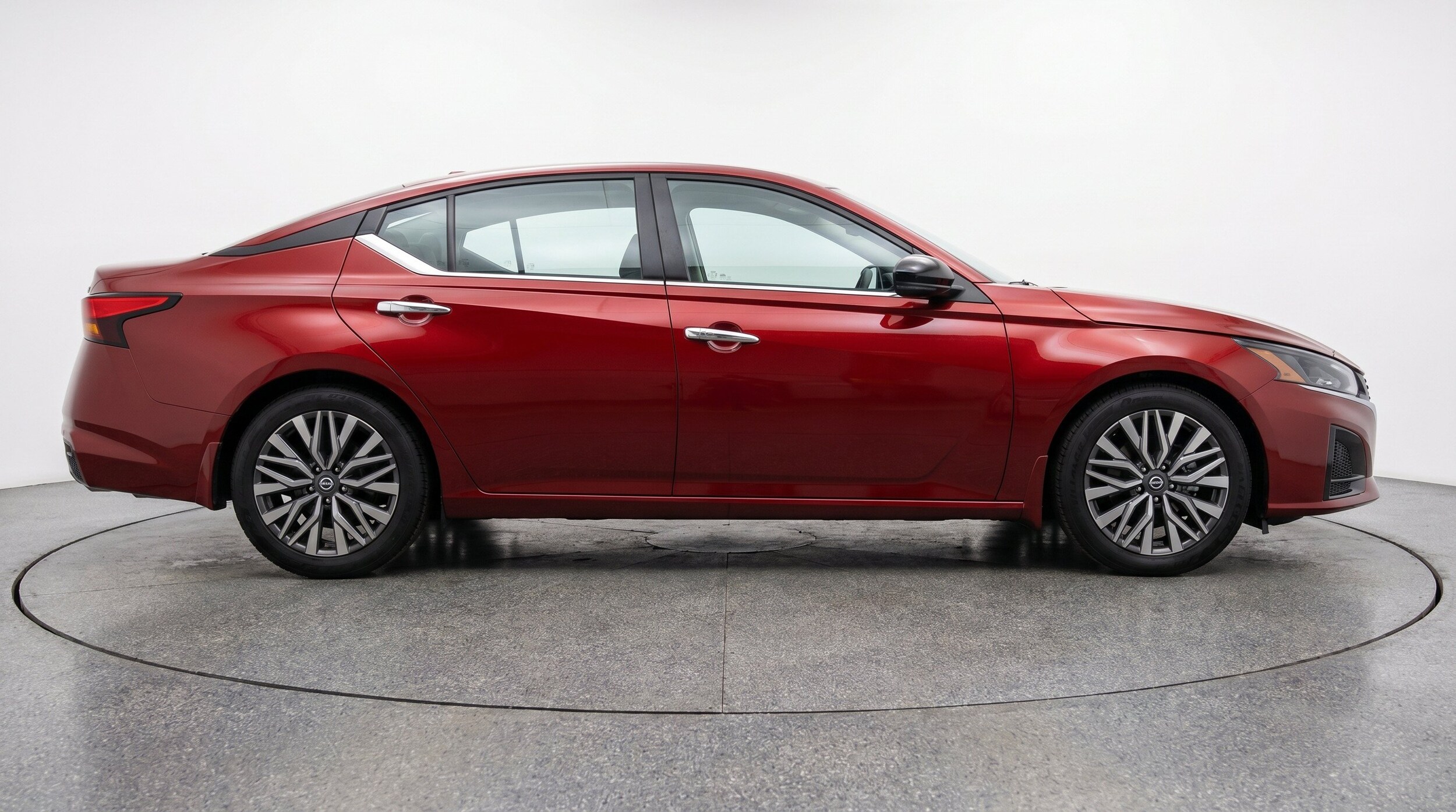 Thumbnail: 2025 Nissan Altima - 10