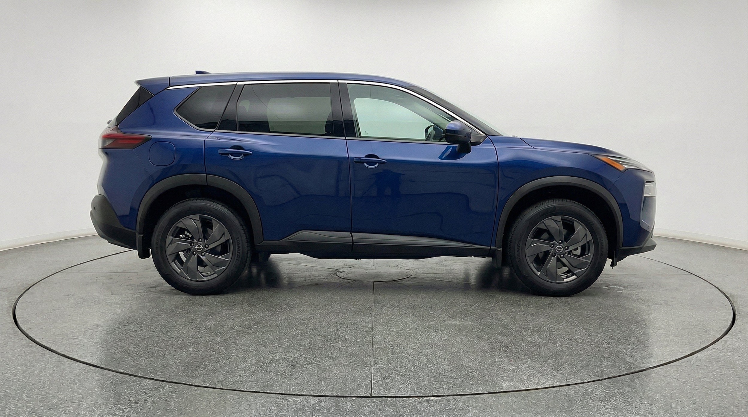Thumbnail: 2025 Nissan Rogue - 11