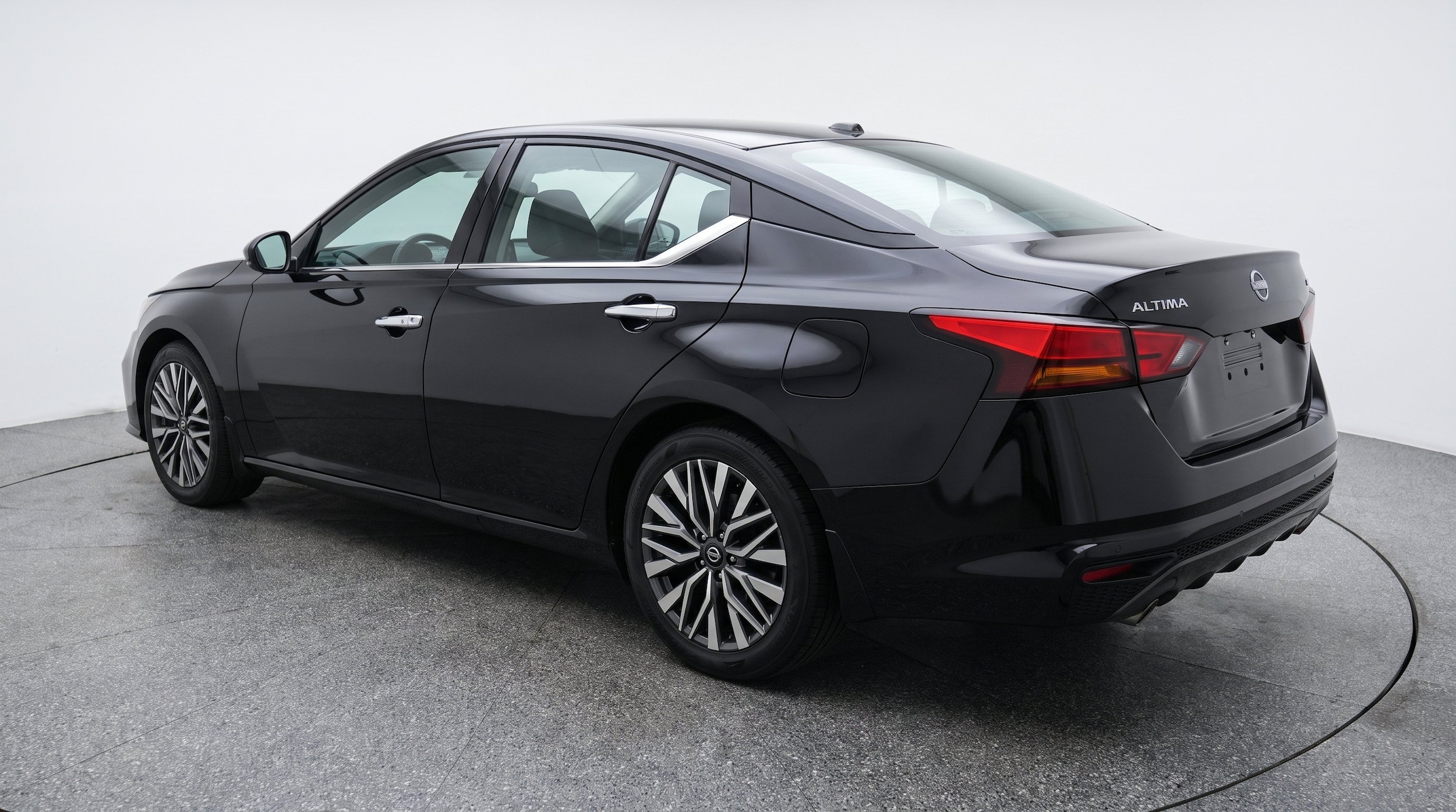 Thumbnail: 2025 Nissan Altima - 6