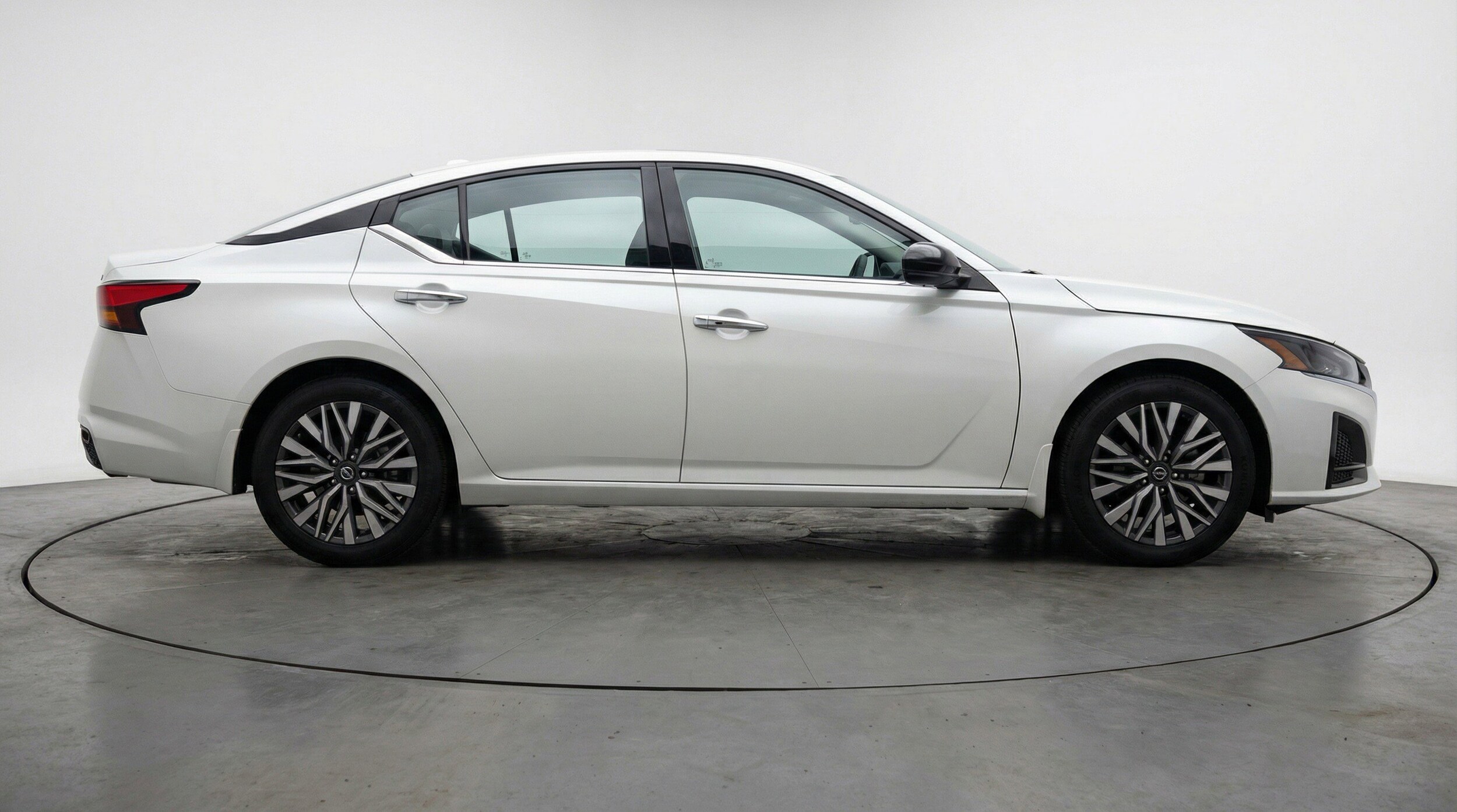 Thumbnail: 2025 Nissan Altima - 11