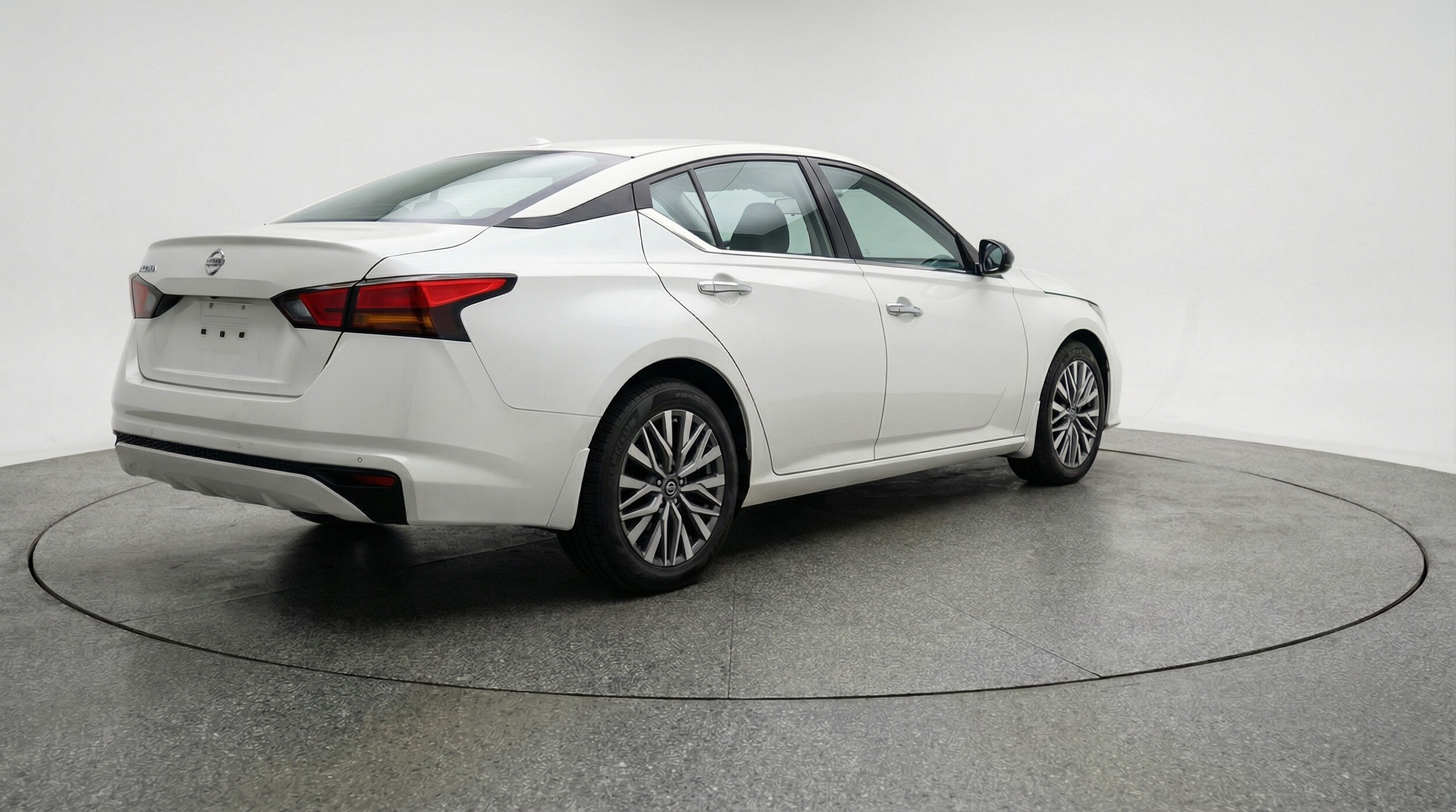 Thumbnail: 2025 Nissan Altima - 7