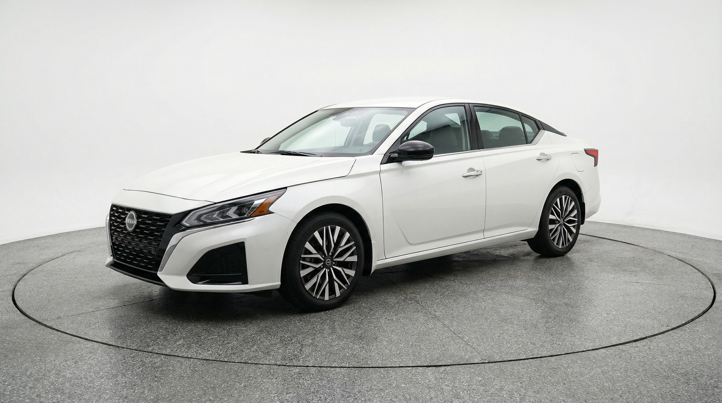 Thumbnail: 2025 Nissan Altima - 3