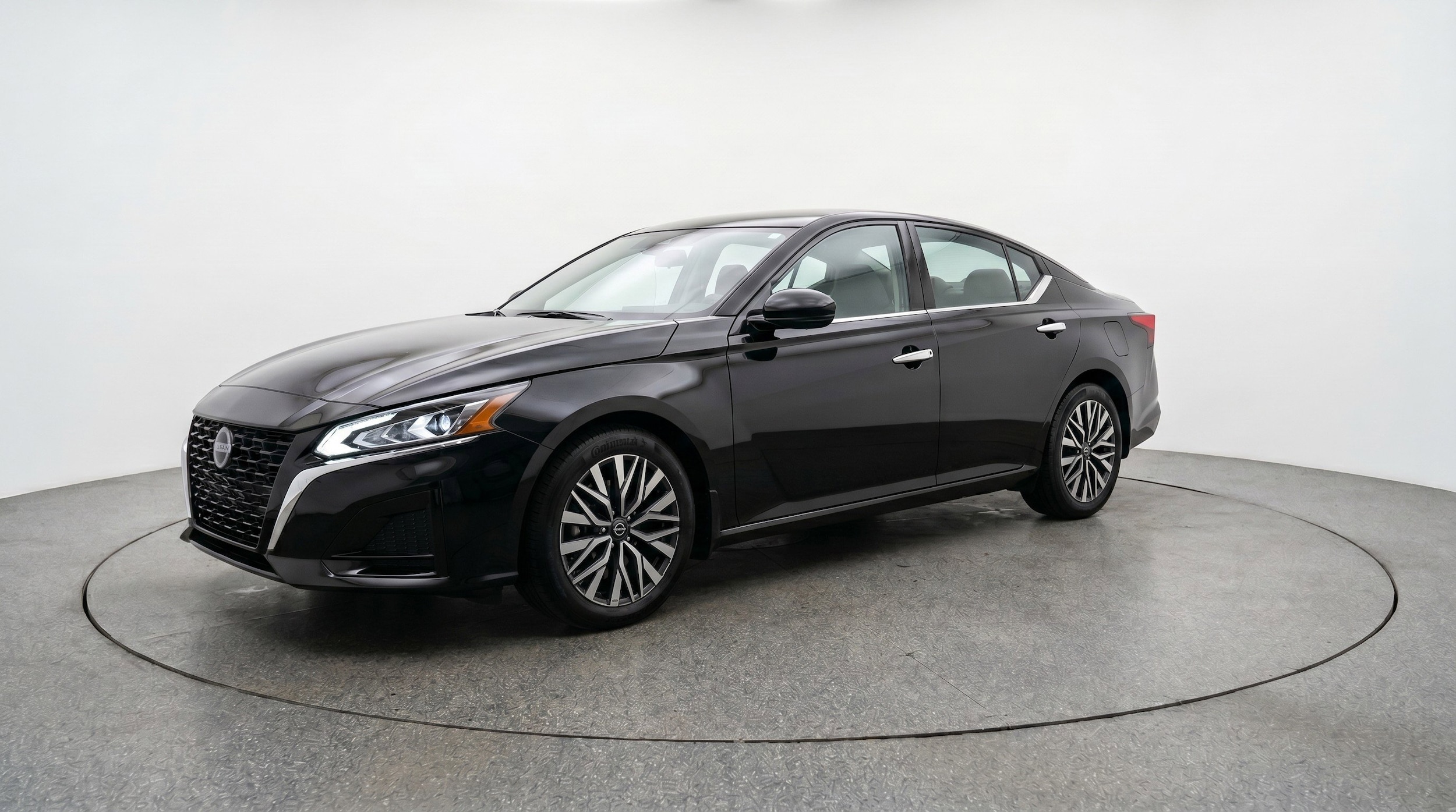 Thumbnail: 2025 Nissan Altima - 3