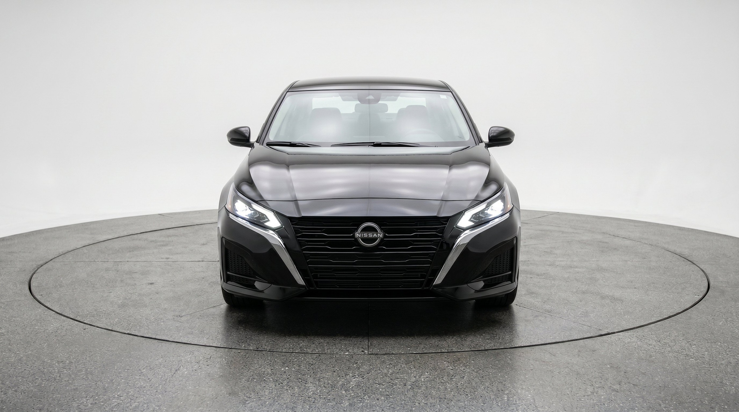 Thumbnail: 2025 Nissan Altima - 2