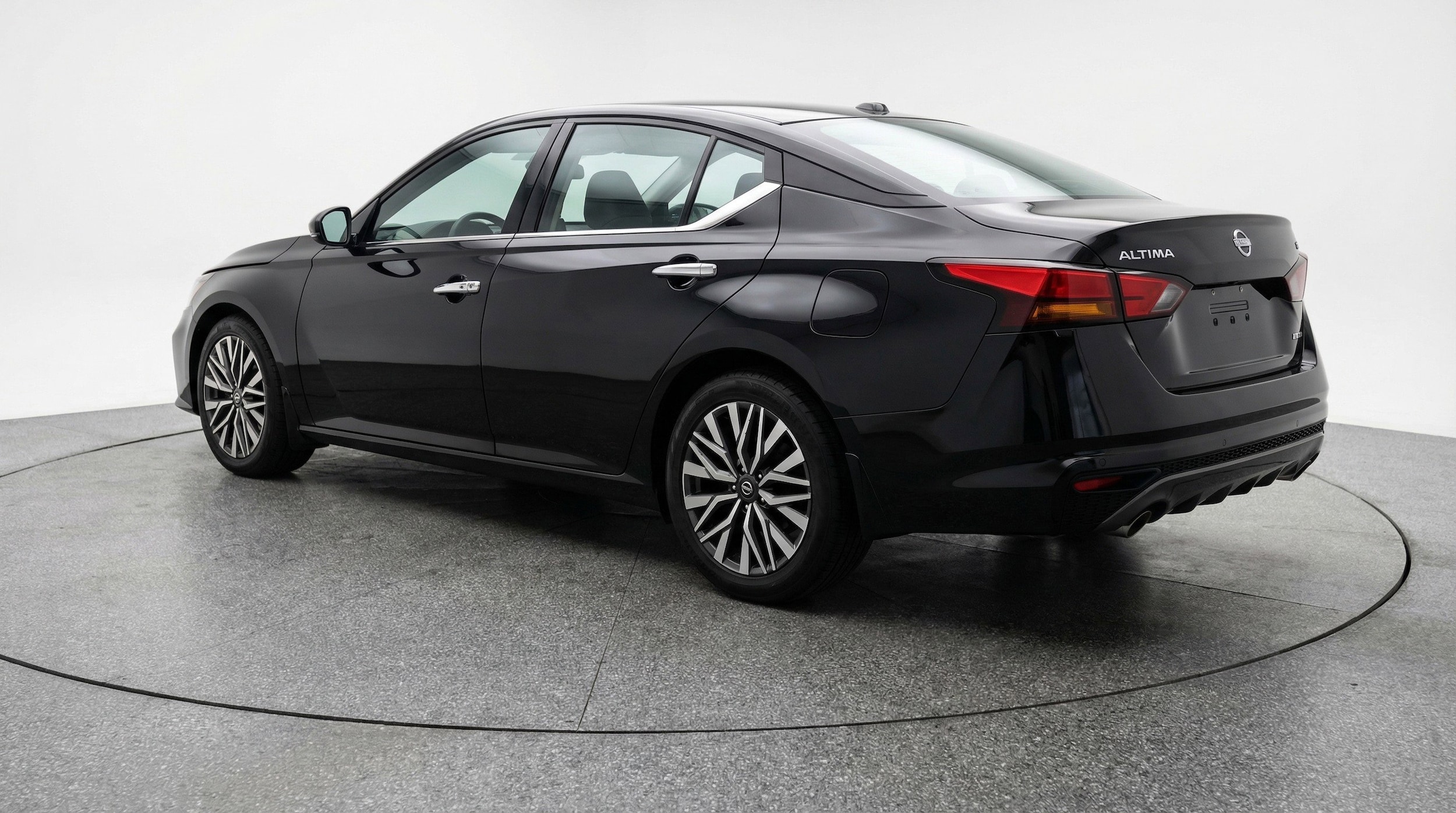 Thumbnail: 2025 Nissan Altima - 6