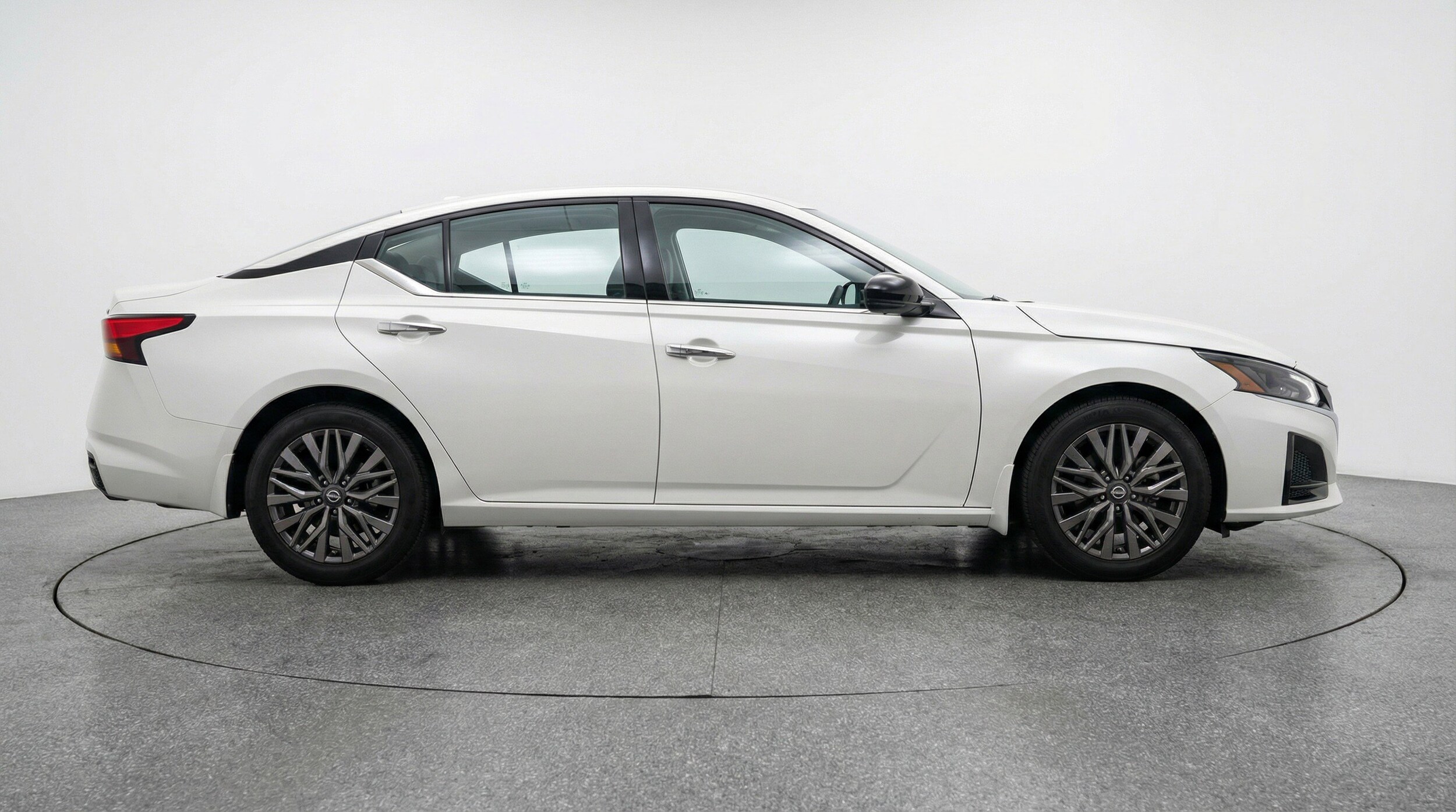 Thumbnail: 2025 Nissan Altima - 11