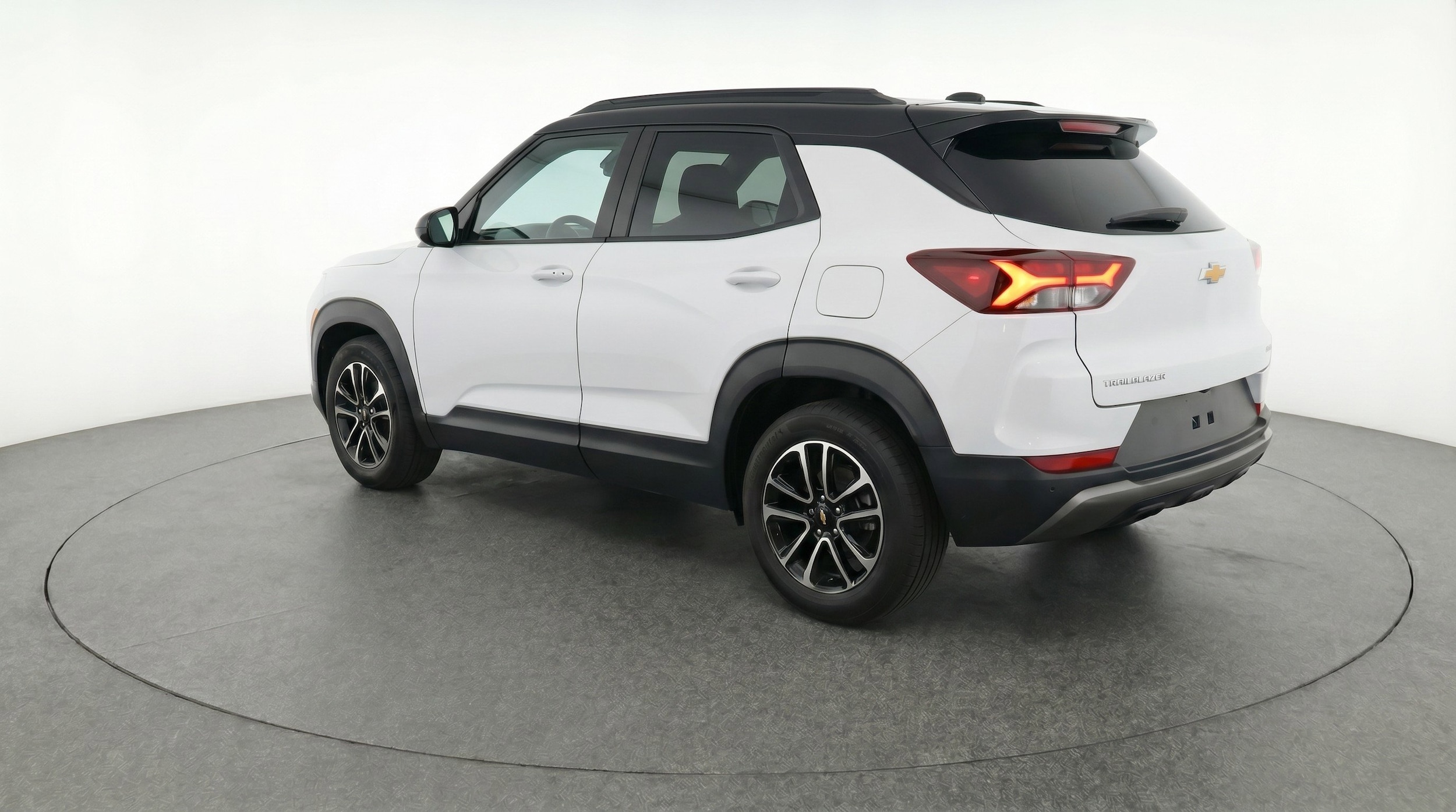 Thumbnail: 2025 Chevrolet TrailBlazer - 6