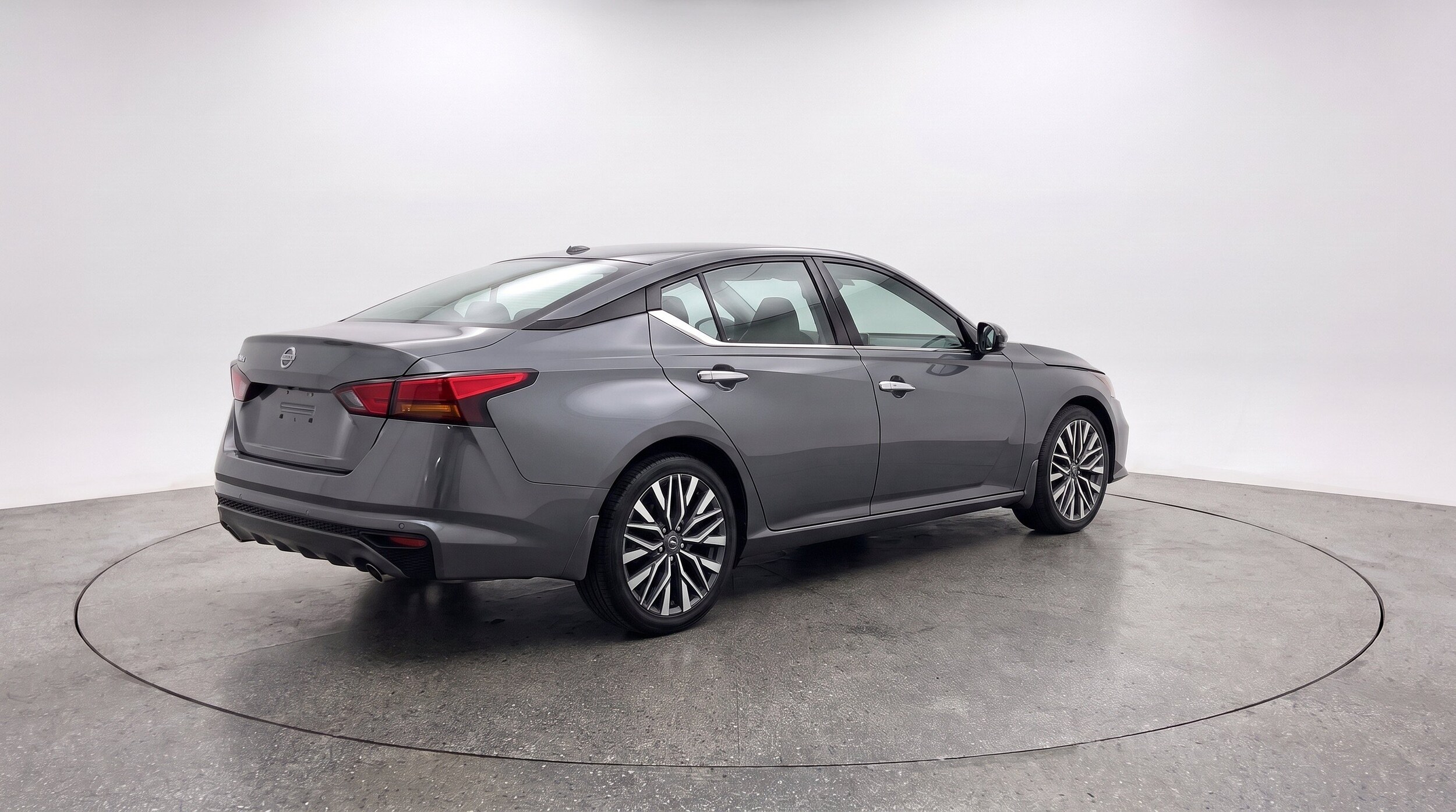 Thumbnail: 2025 Nissan Altima - 9