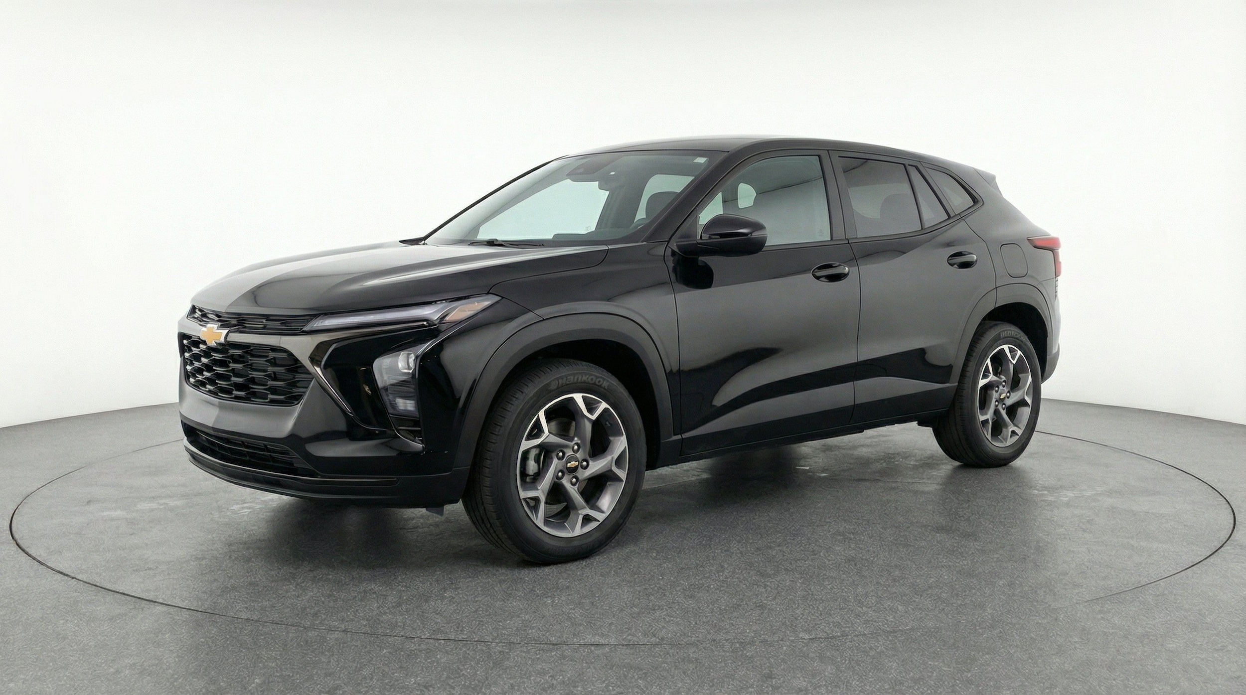 Thumbnail: 2025 Chevrolet Trax - 3