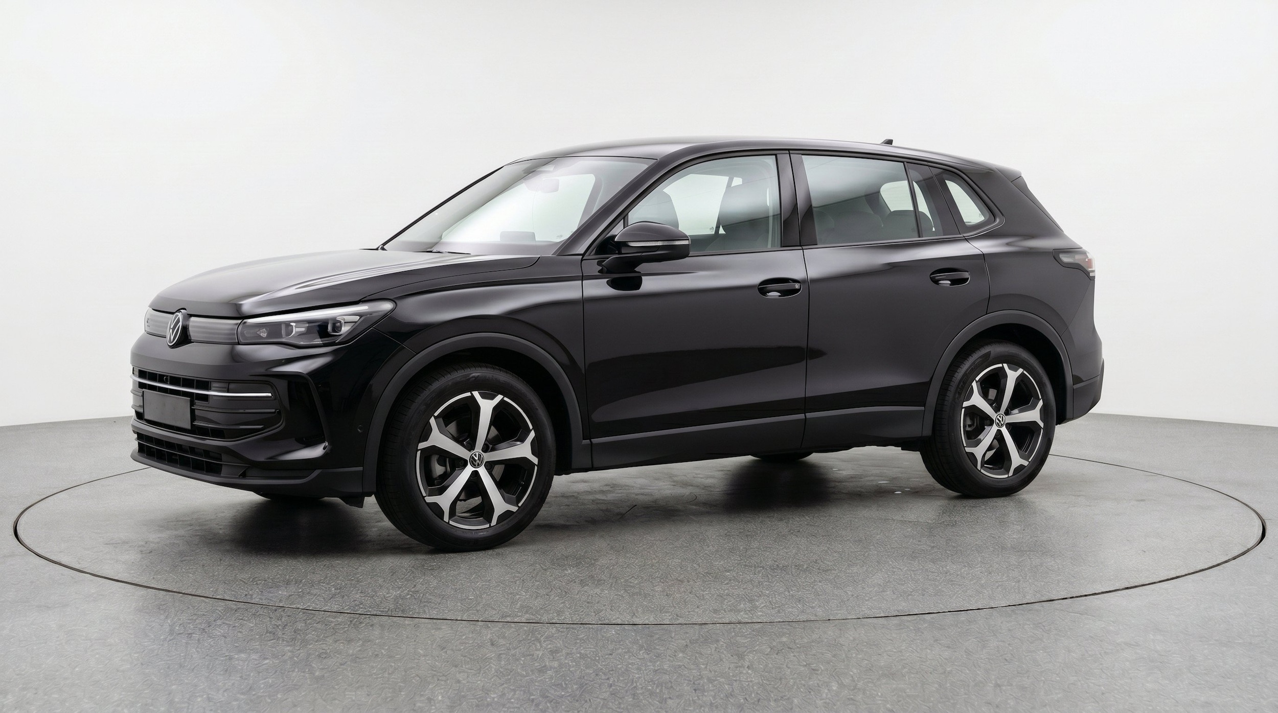 Thumbnail: 2026 Volkswagen Tiguan - 3