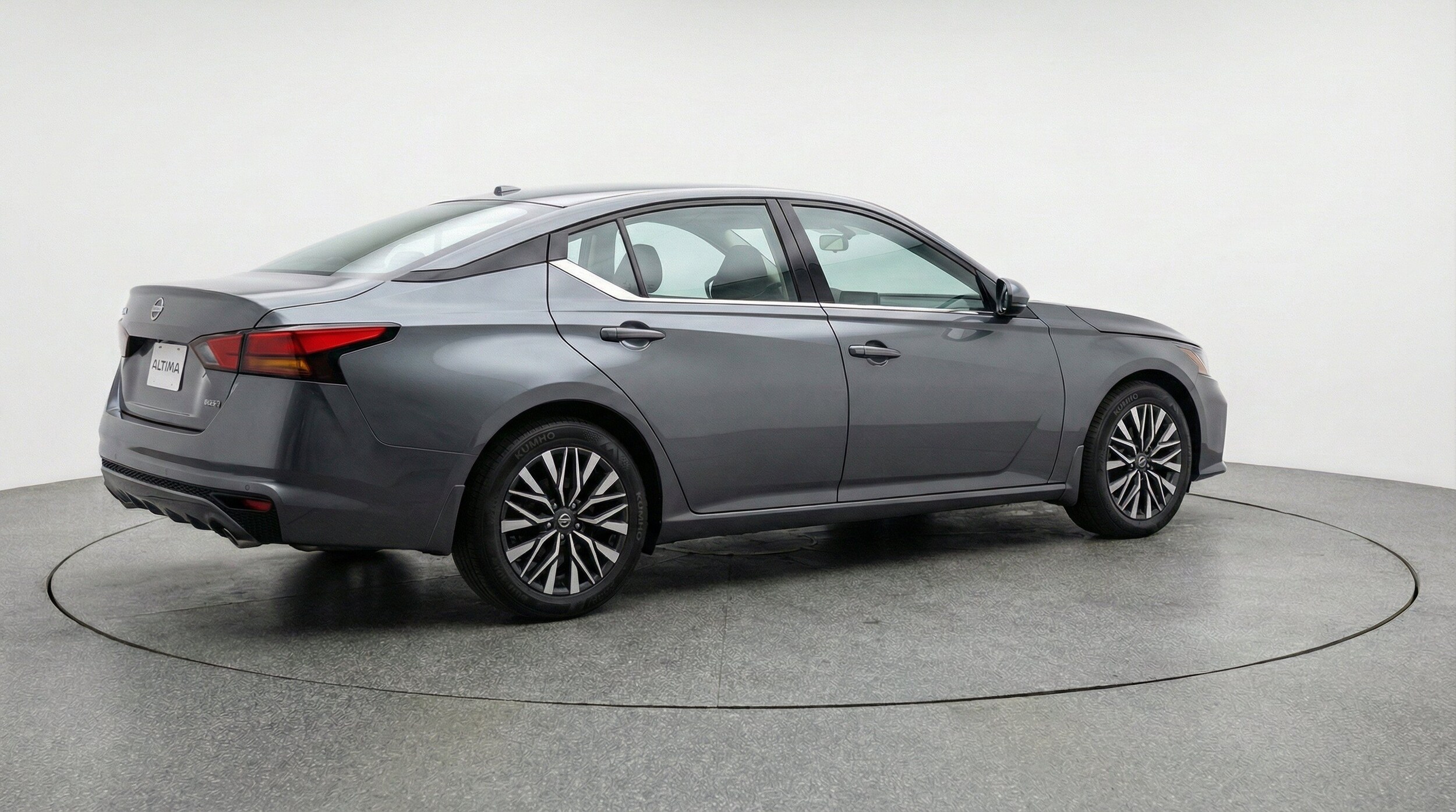 Thumbnail: 2025 Nissan Altima - 9