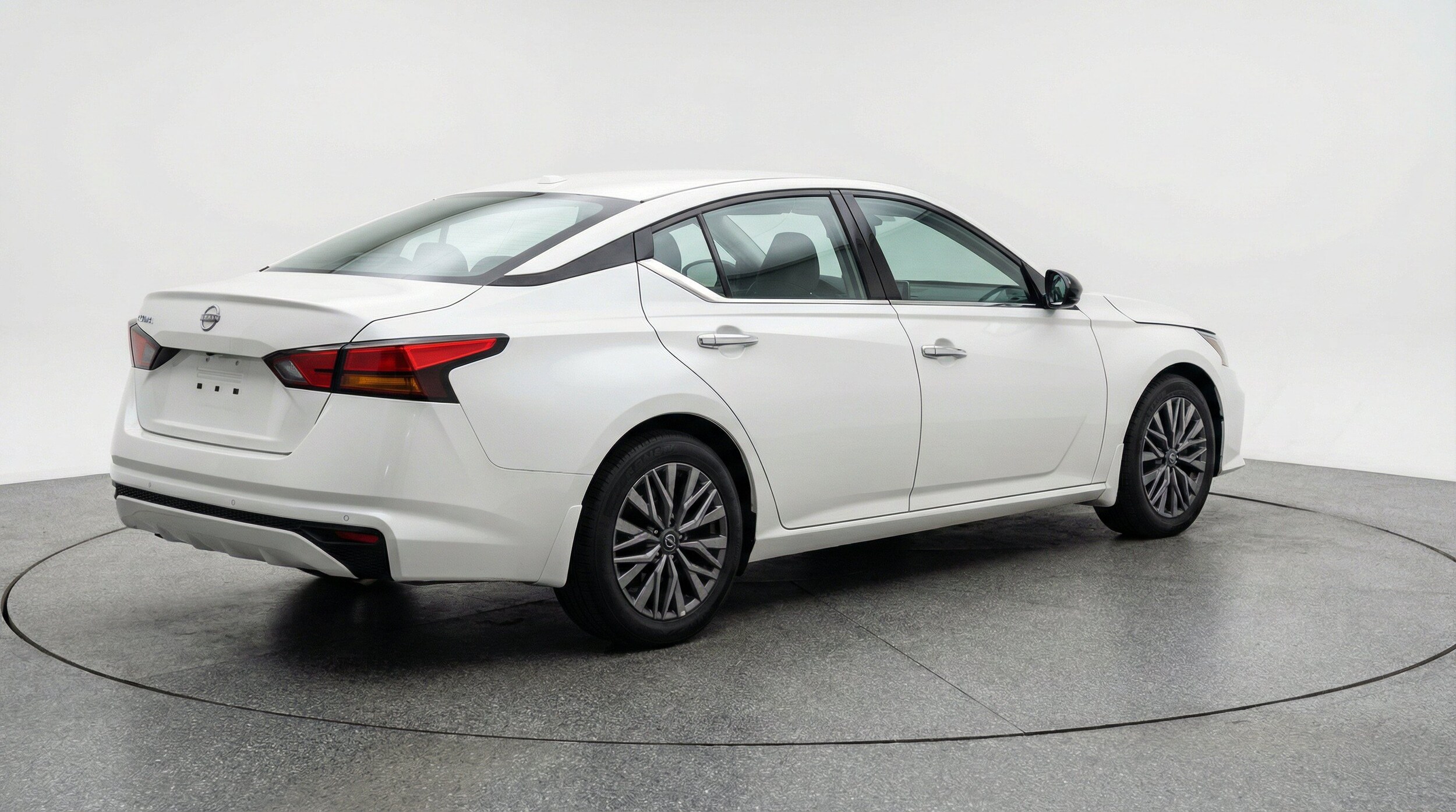 Thumbnail: 2025 Nissan Altima - 9