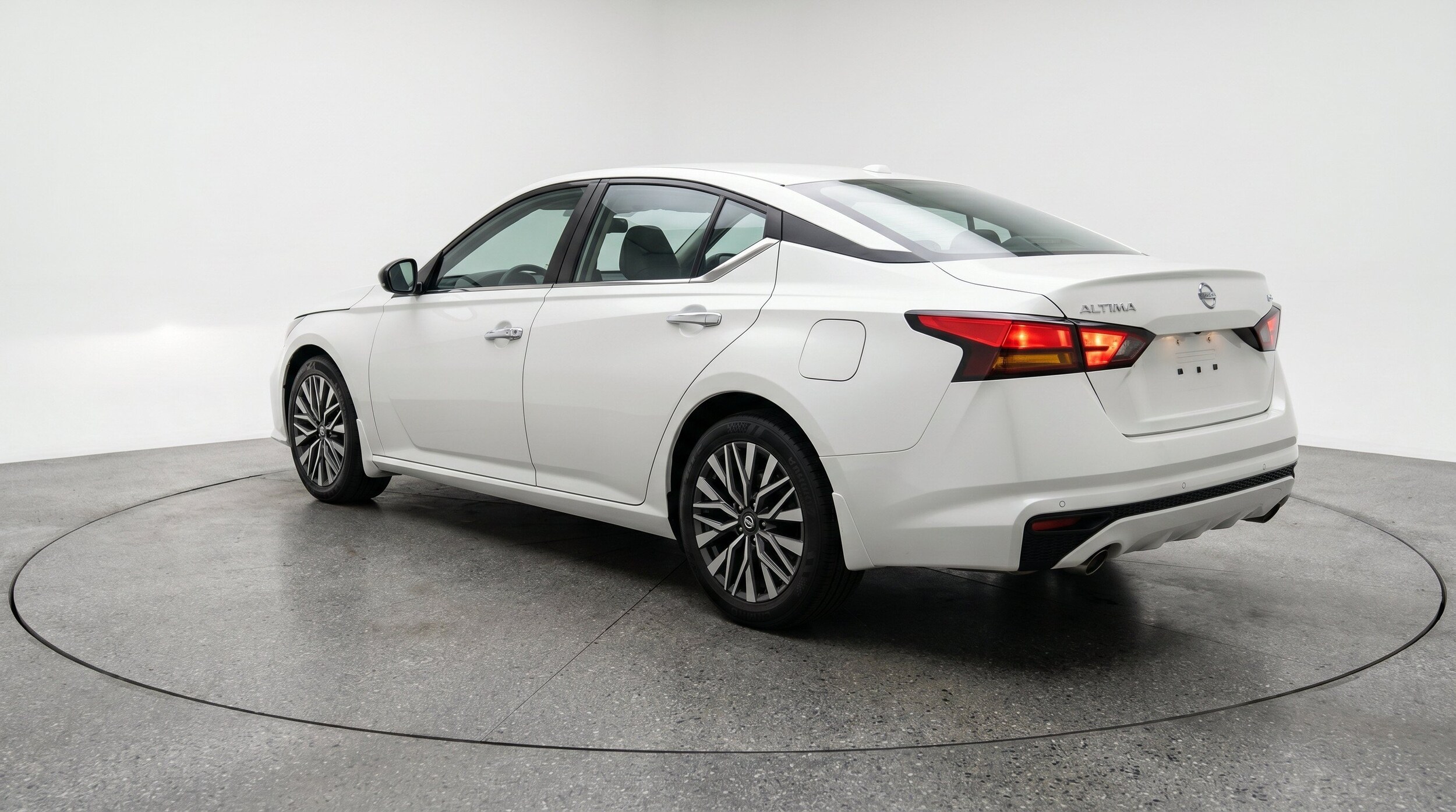 Thumbnail: 2025 Nissan Altima - 6