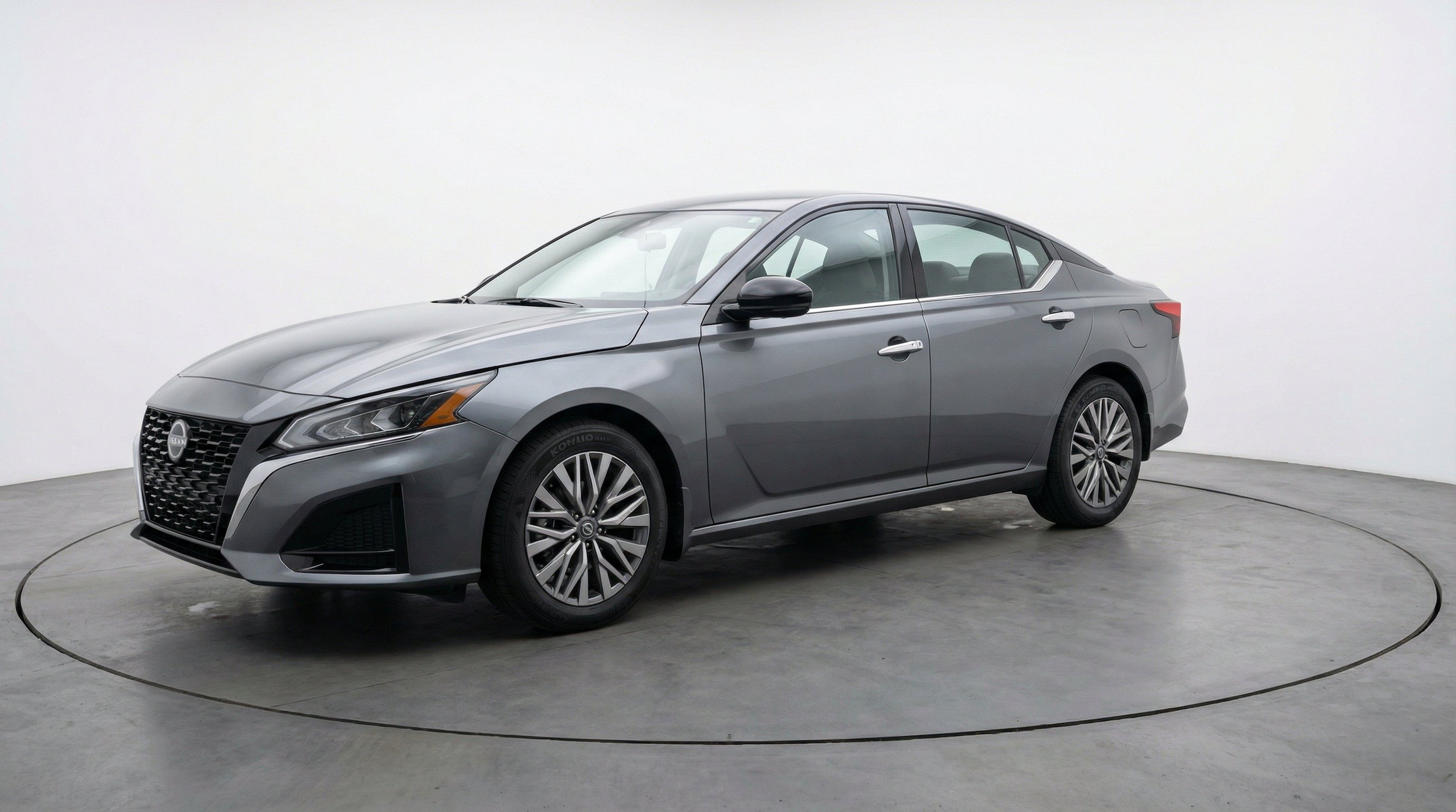 Thumbnail: 2025 Nissan Altima - 3