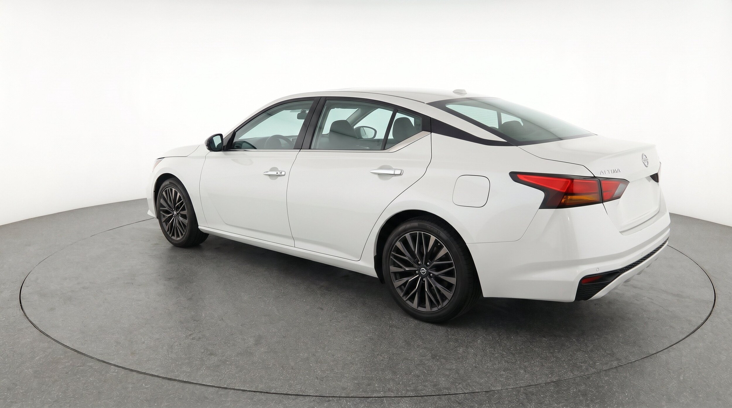 Thumbnail: 2025 Nissan Altima - 6