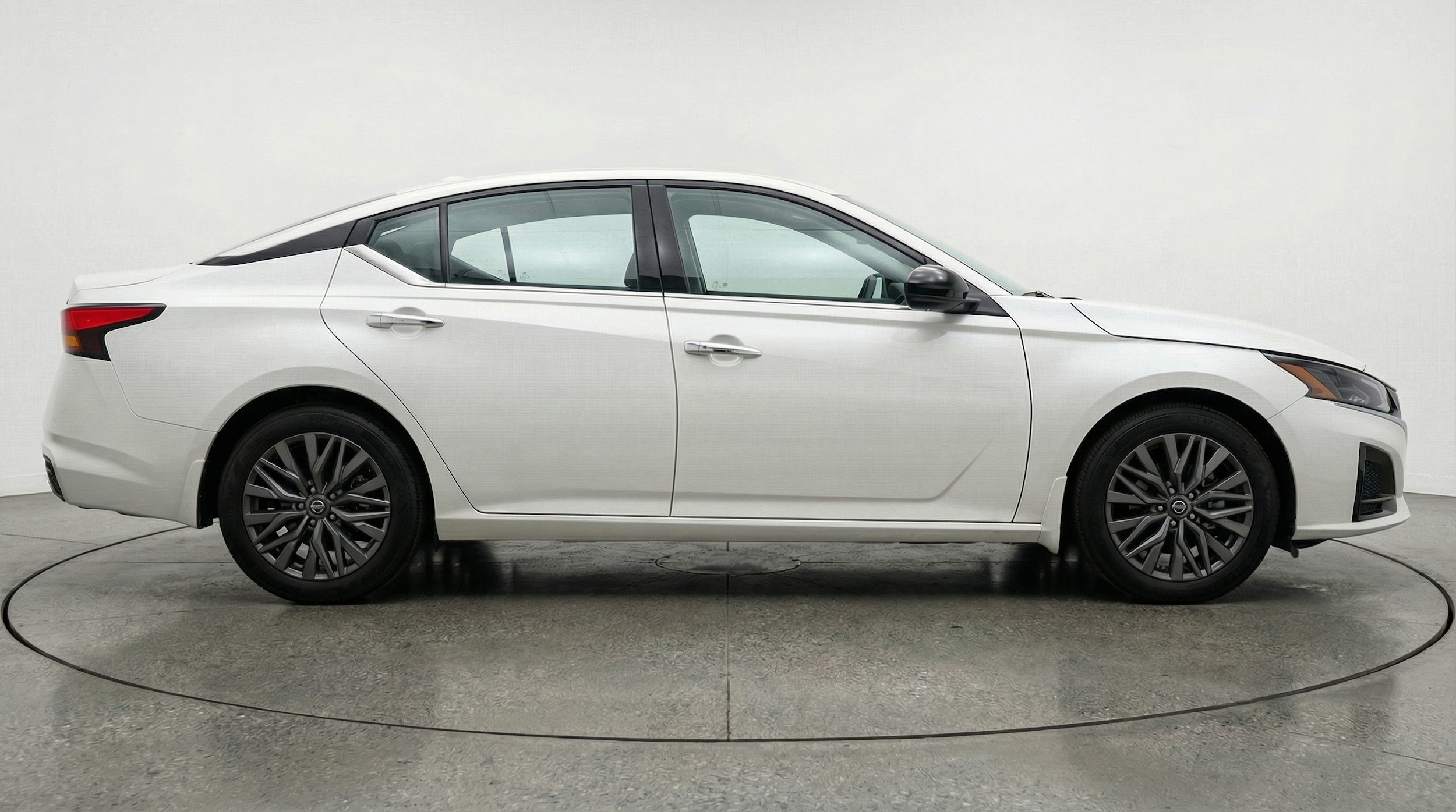 Thumbnail: 2025 Nissan Altima - 8