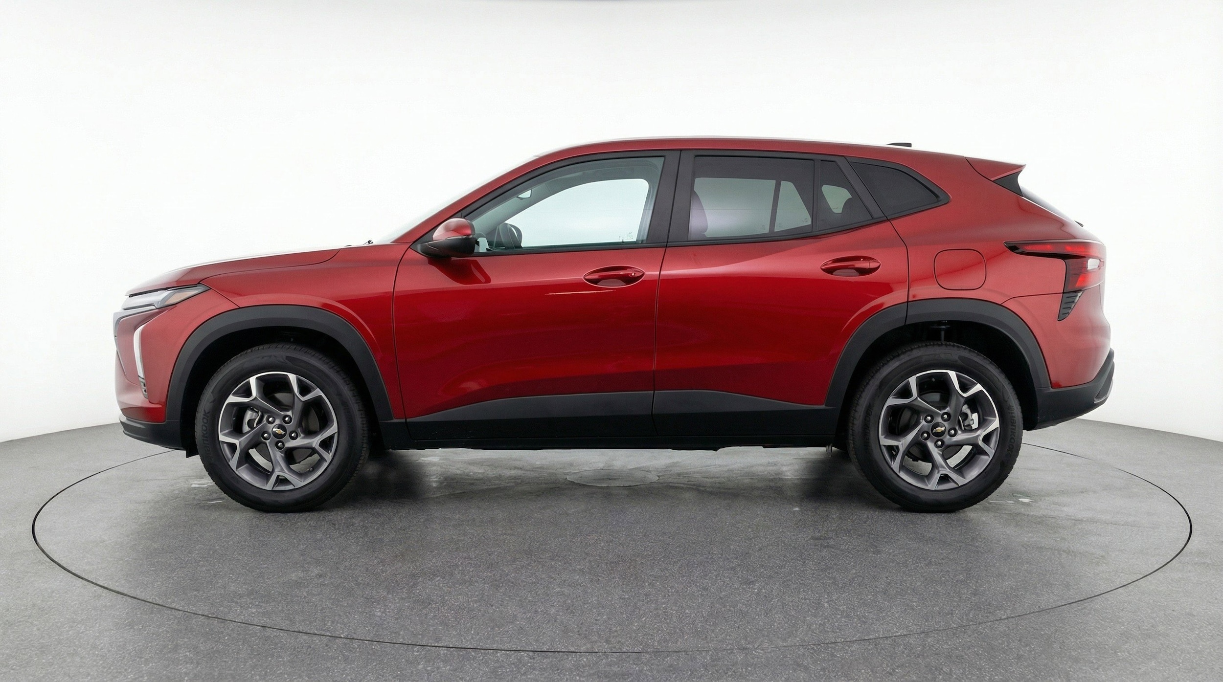 Thumbnail: 2025 Chevrolet Trax - 5