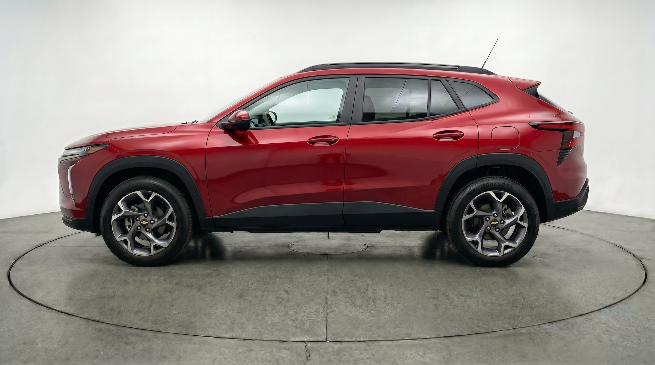 Thumbnail: 2025 Chevrolet Trax - 5