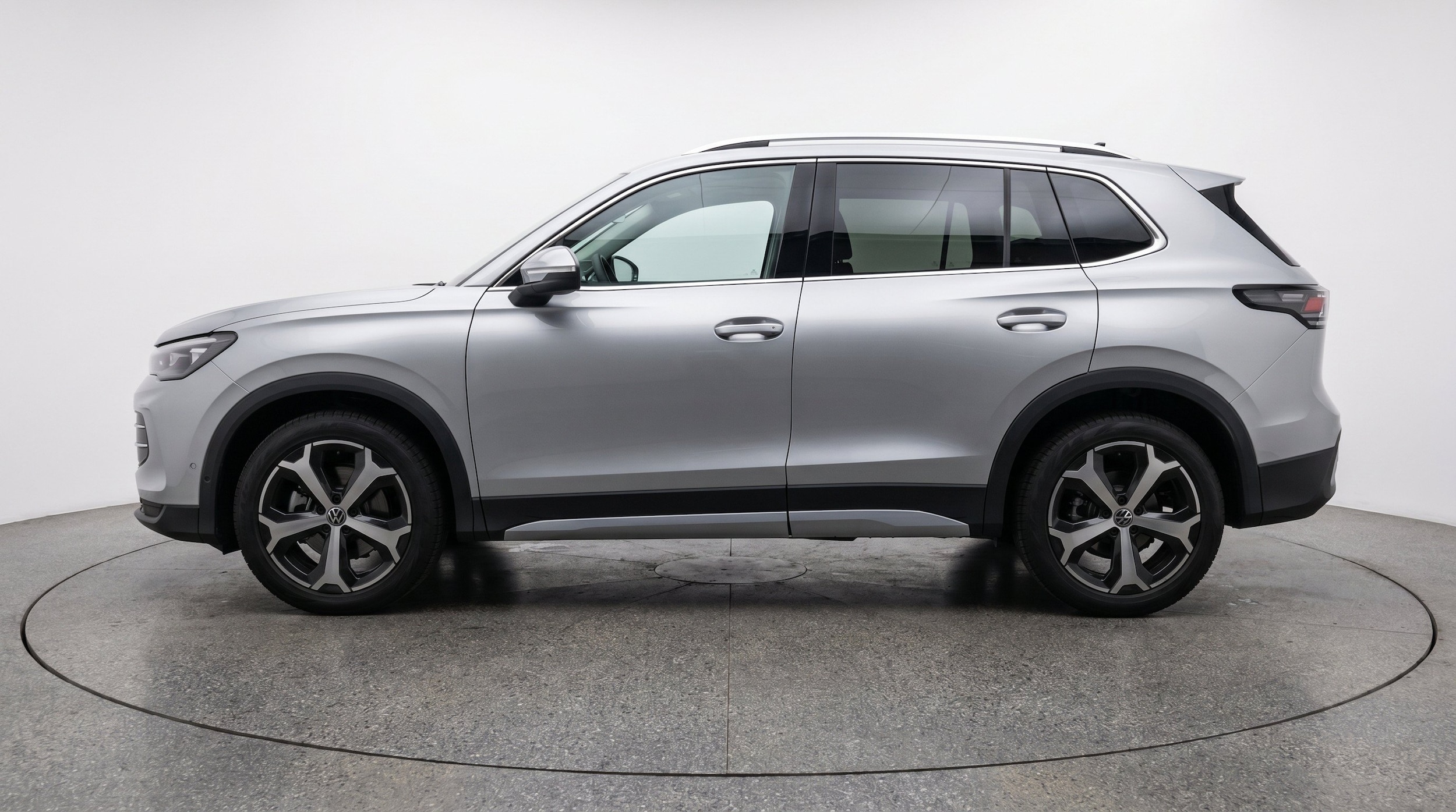 Thumbnail: 2026 Volkswagen Tiguan - 5