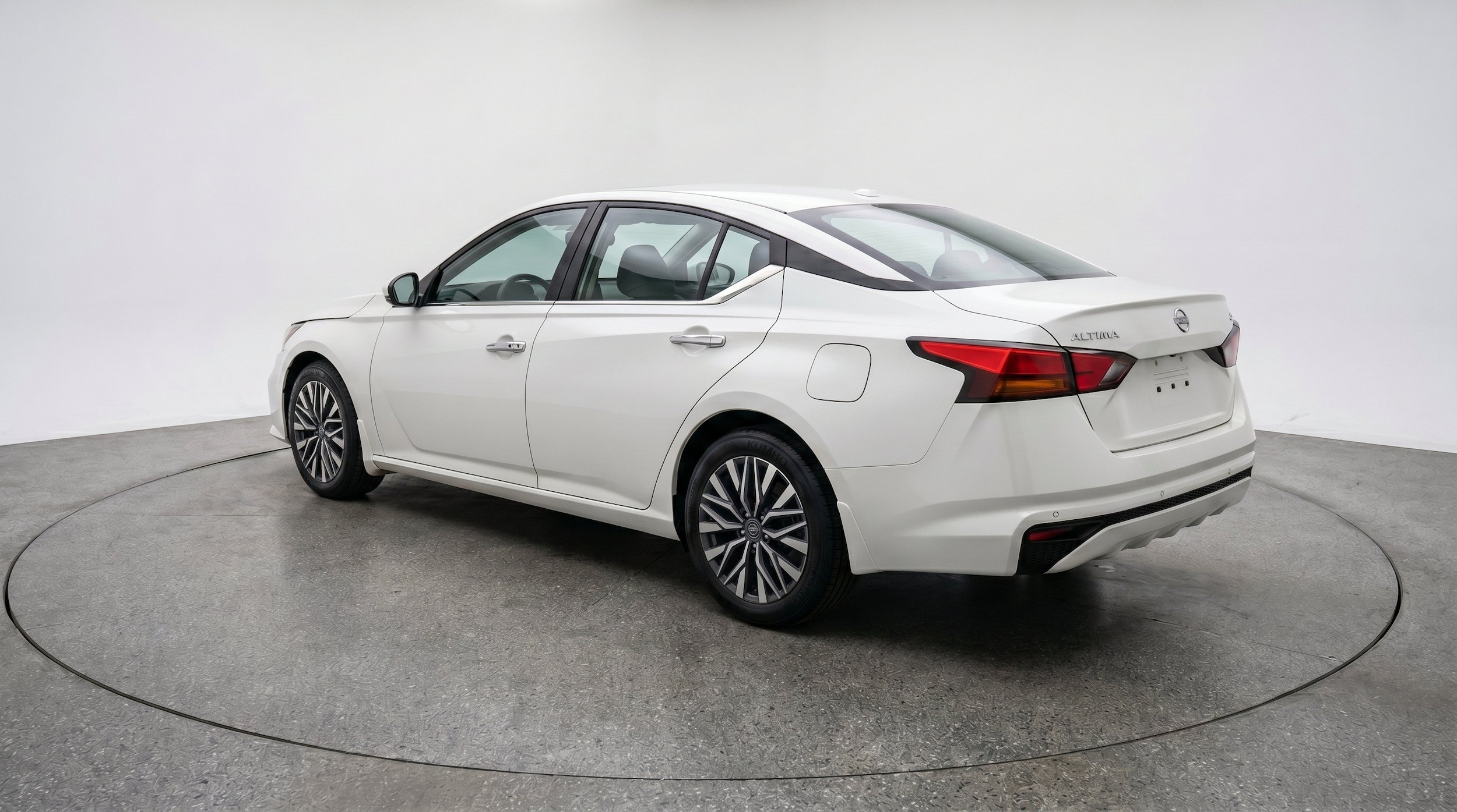 Thumbnail: 2025 Nissan Altima - 6