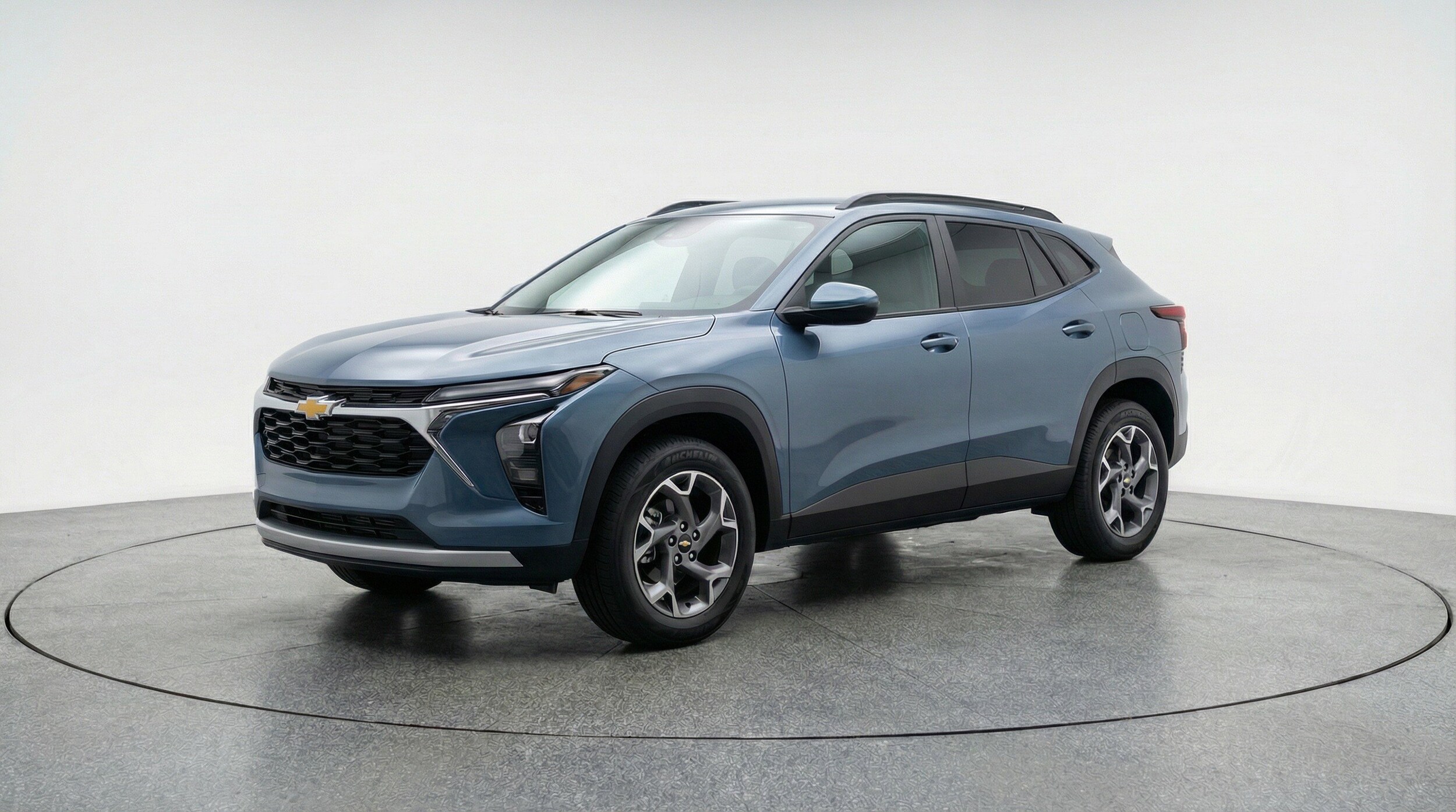 Thumbnail: 2025 Chevrolet Trax - 3