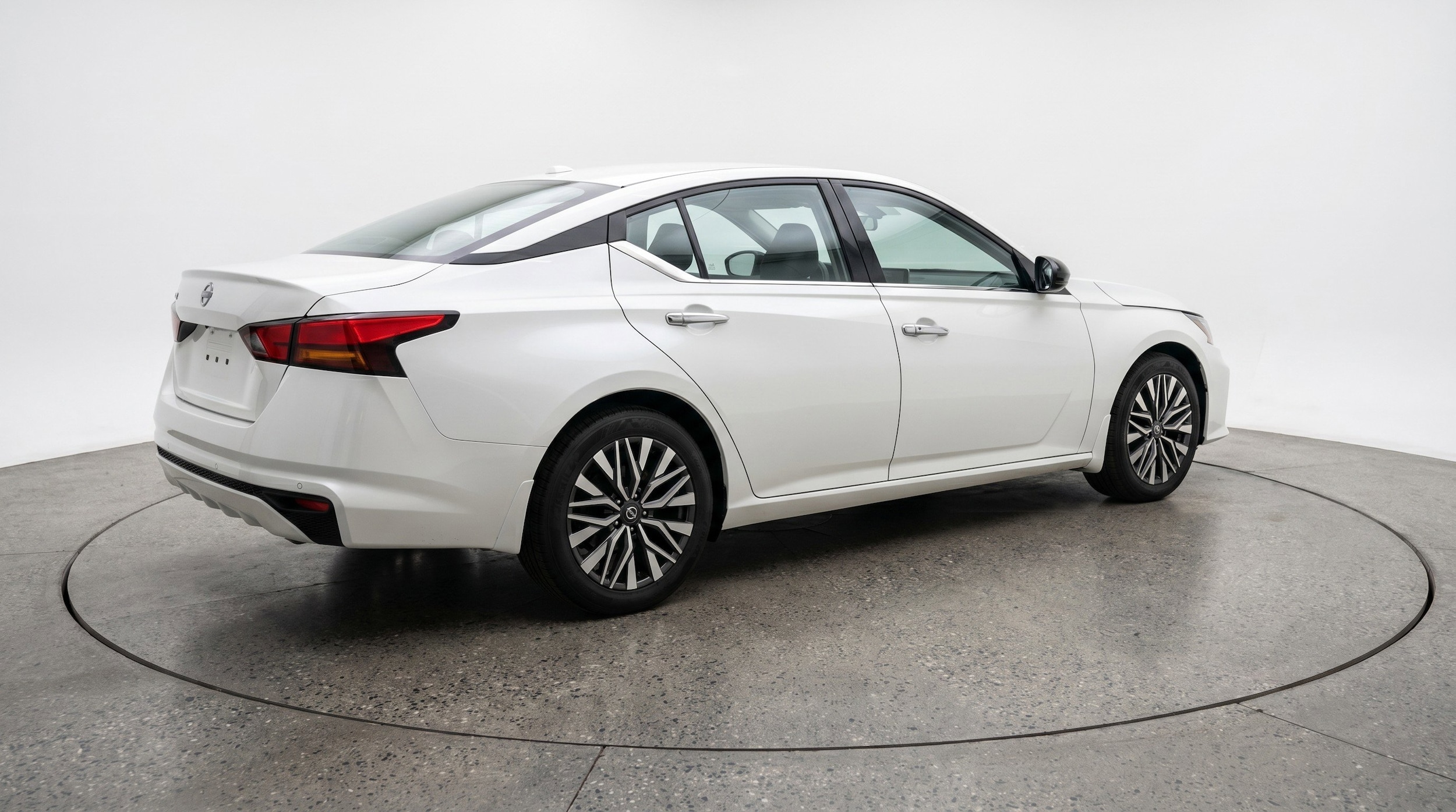 Thumbnail: 2025 Nissan Altima - 9