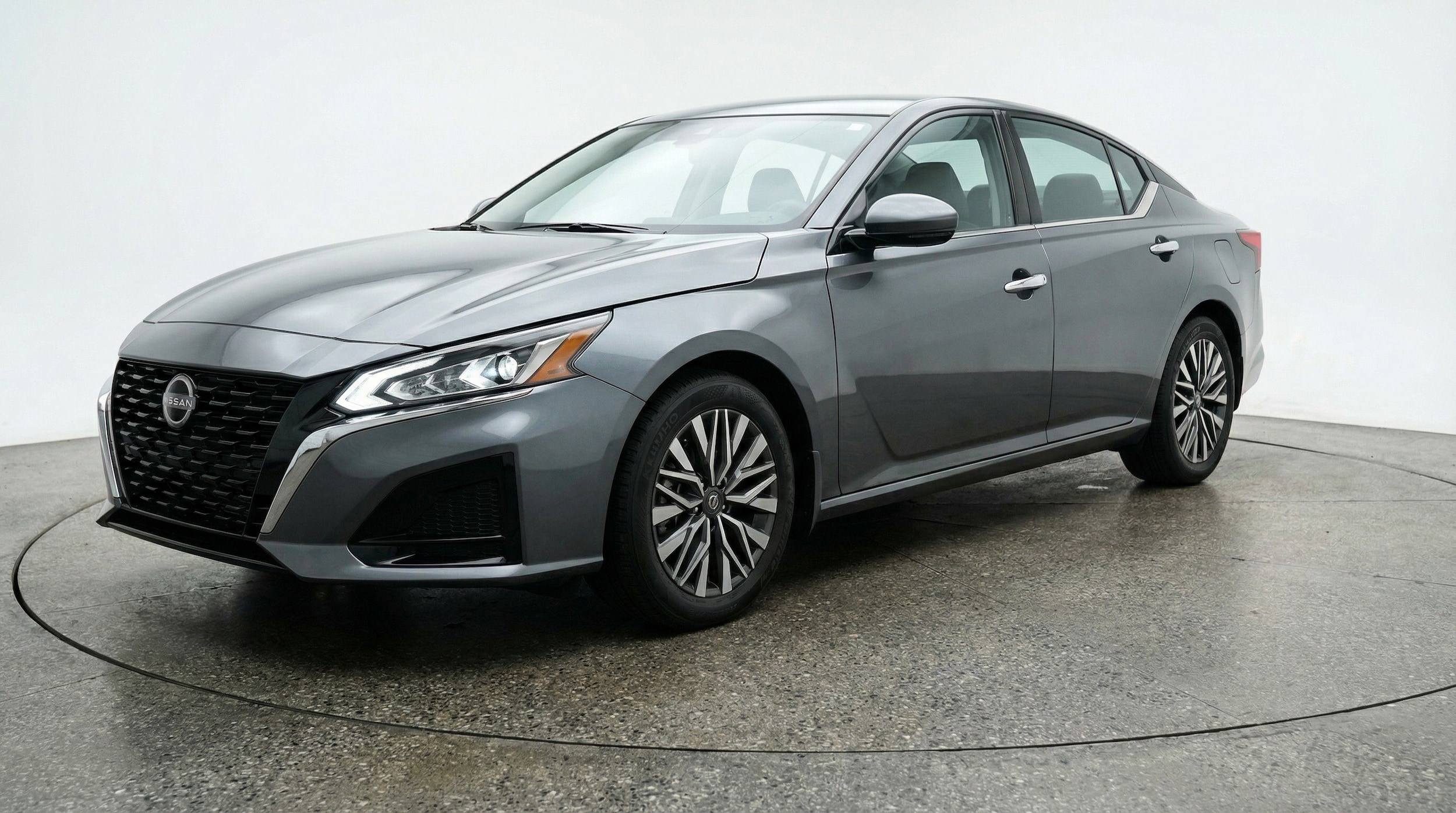 Thumbnail: 2025 Nissan Altima - 3