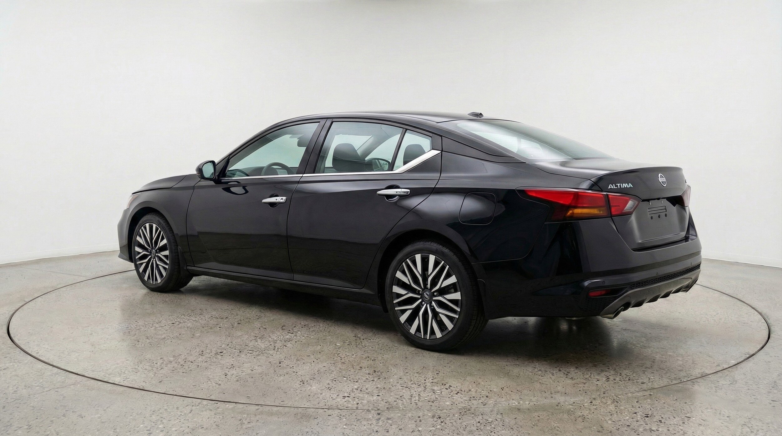 Thumbnail: 2025 Nissan Altima - 6