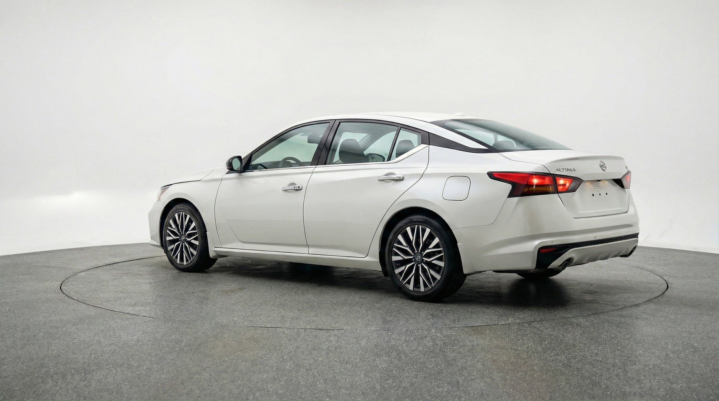 Thumbnail: 2025 Nissan Altima - 6