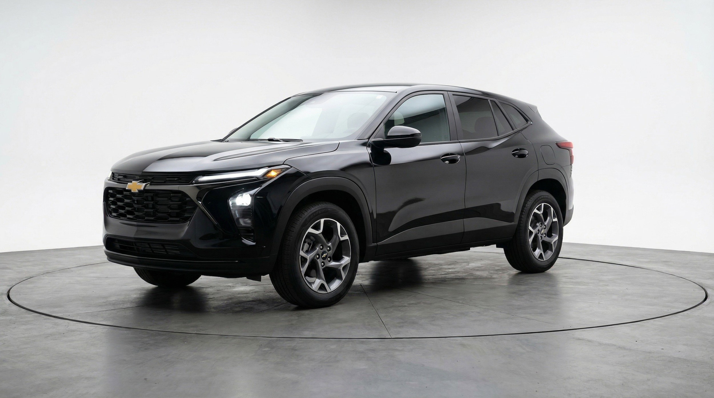 Thumbnail: 2025 Chevrolet Trax - 3
