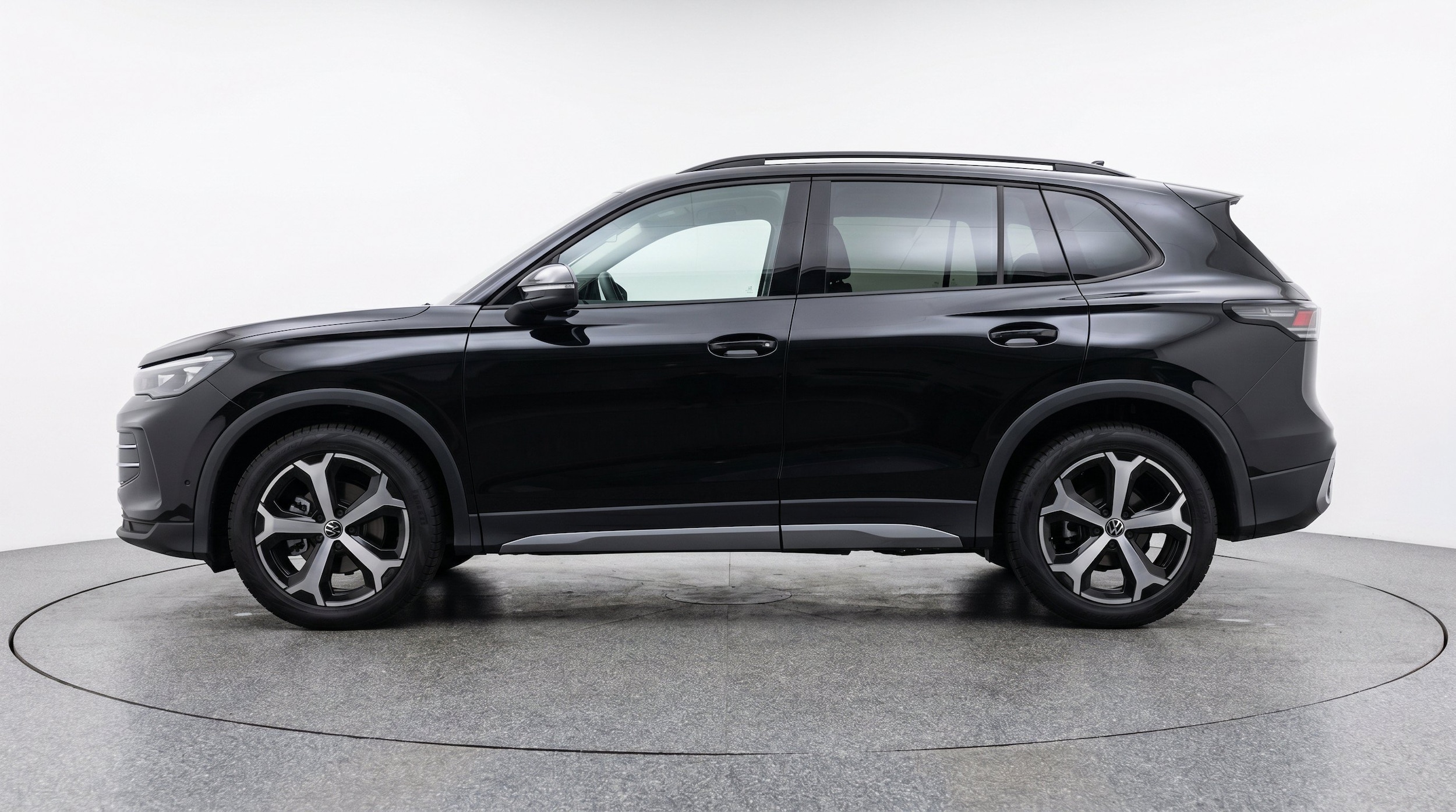 Thumbnail: 2026 Volkswagen Tiguan - 5