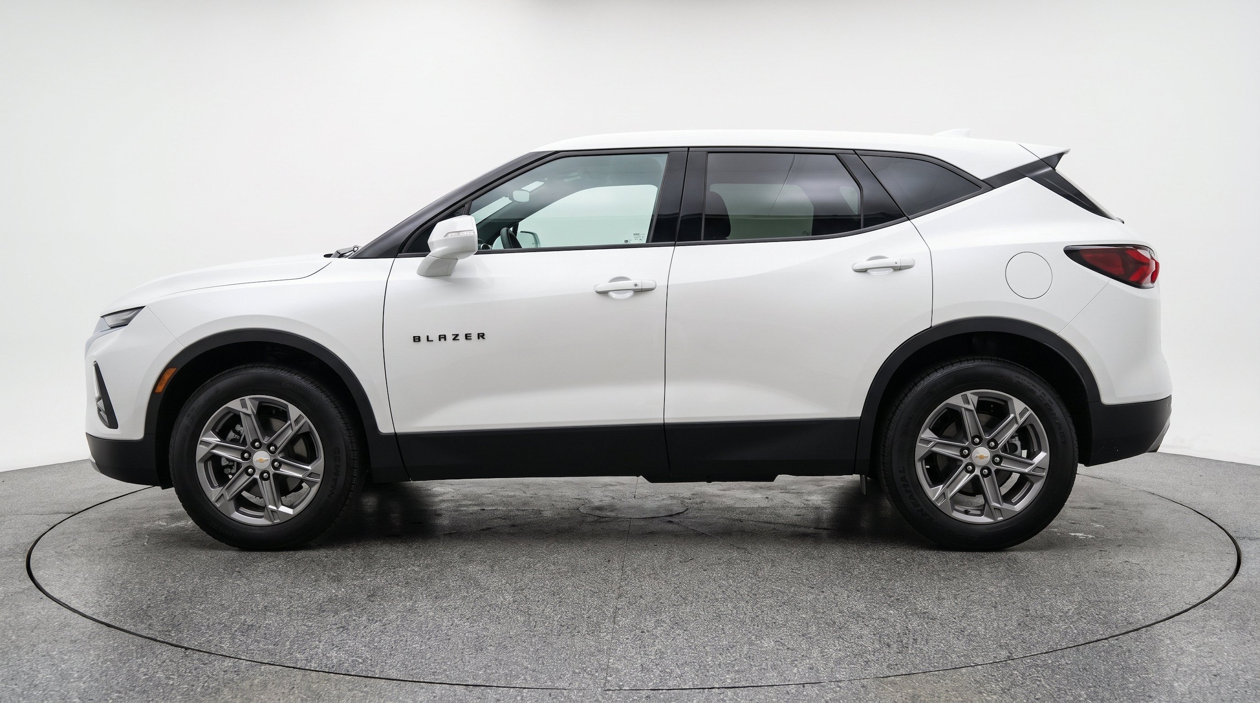 Thumbnail: 2025 Chevrolet Blazer - 5