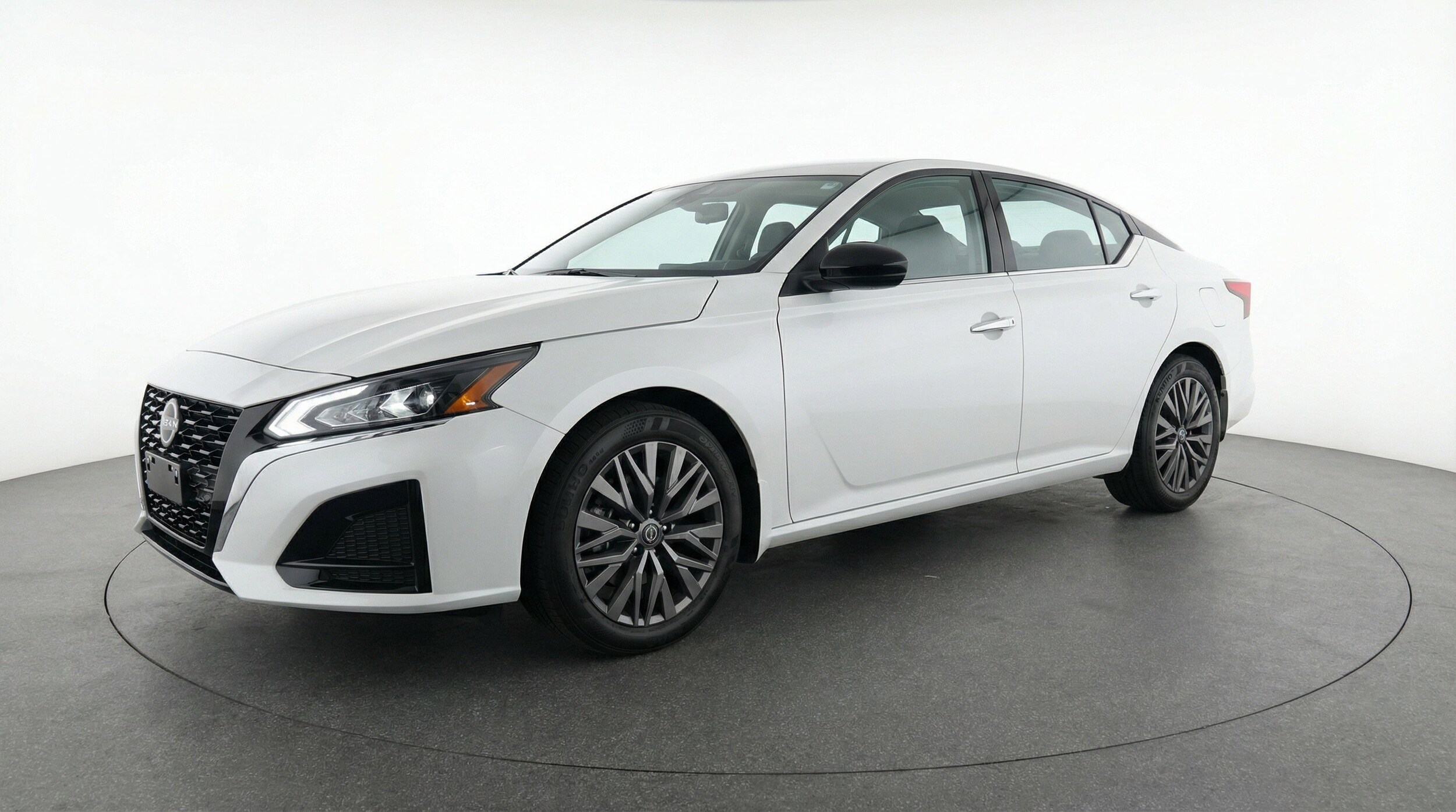 Thumbnail: 2025 Nissan Altima - 3