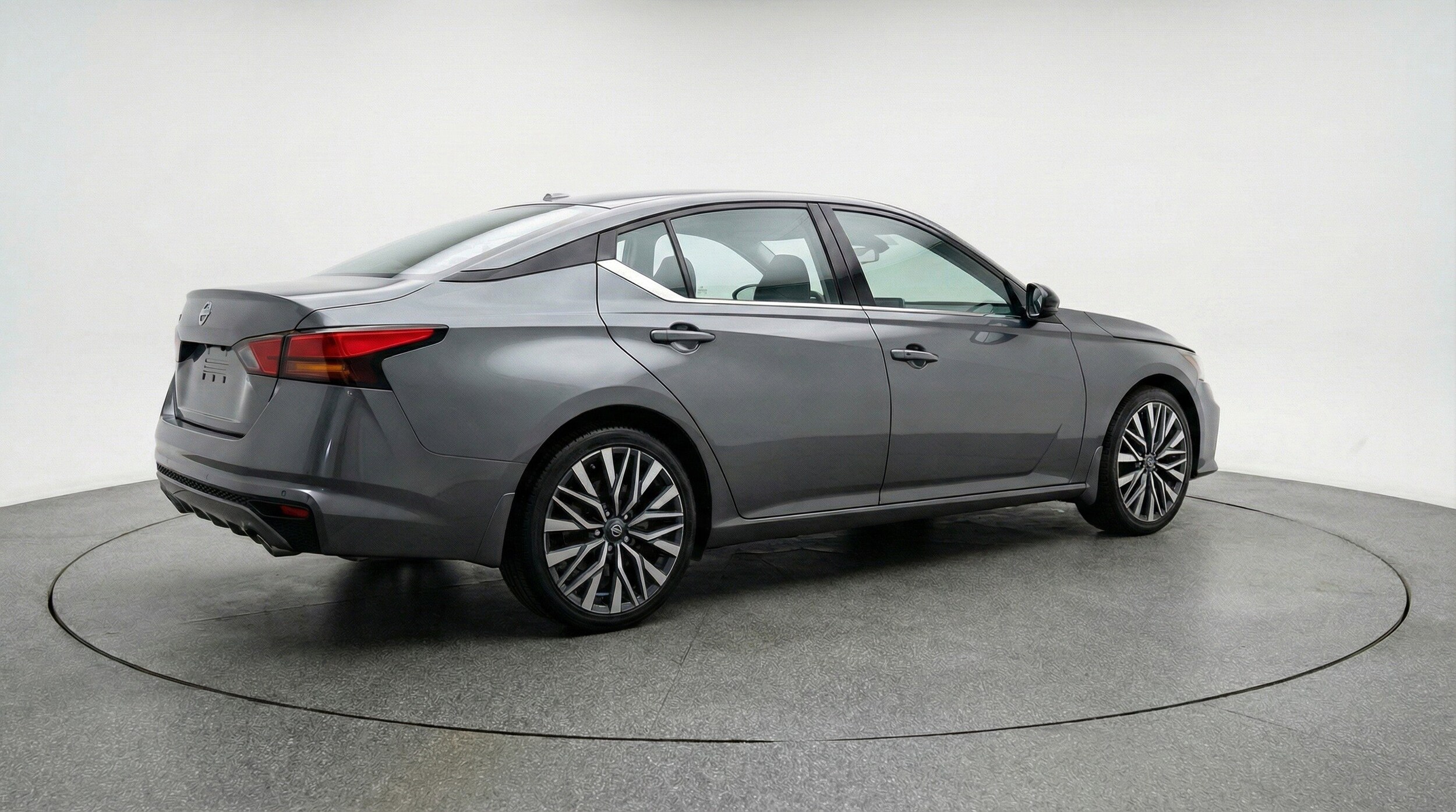 Thumbnail: 2025 Nissan Altima - 9