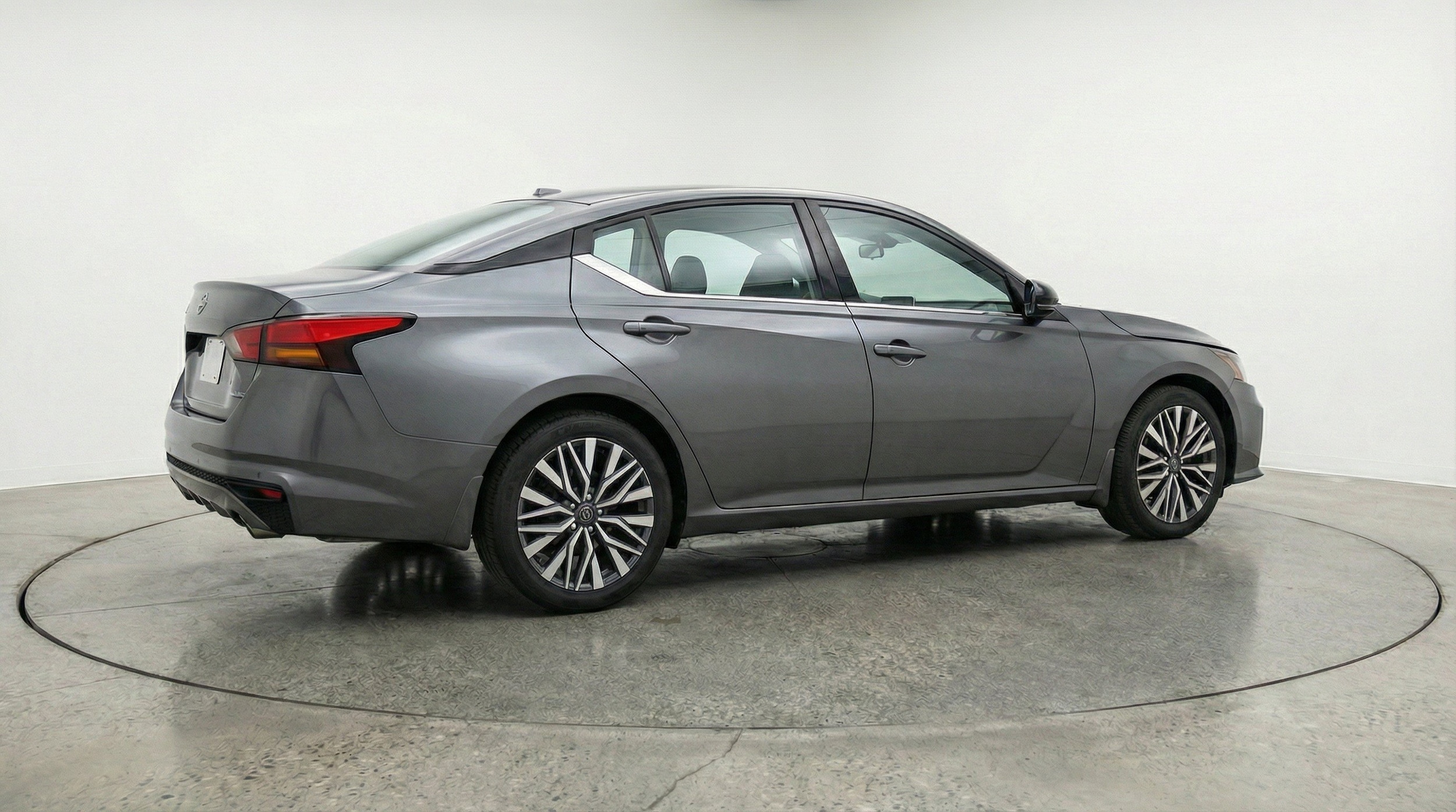 Thumbnail: 2025 Nissan Altima - 9