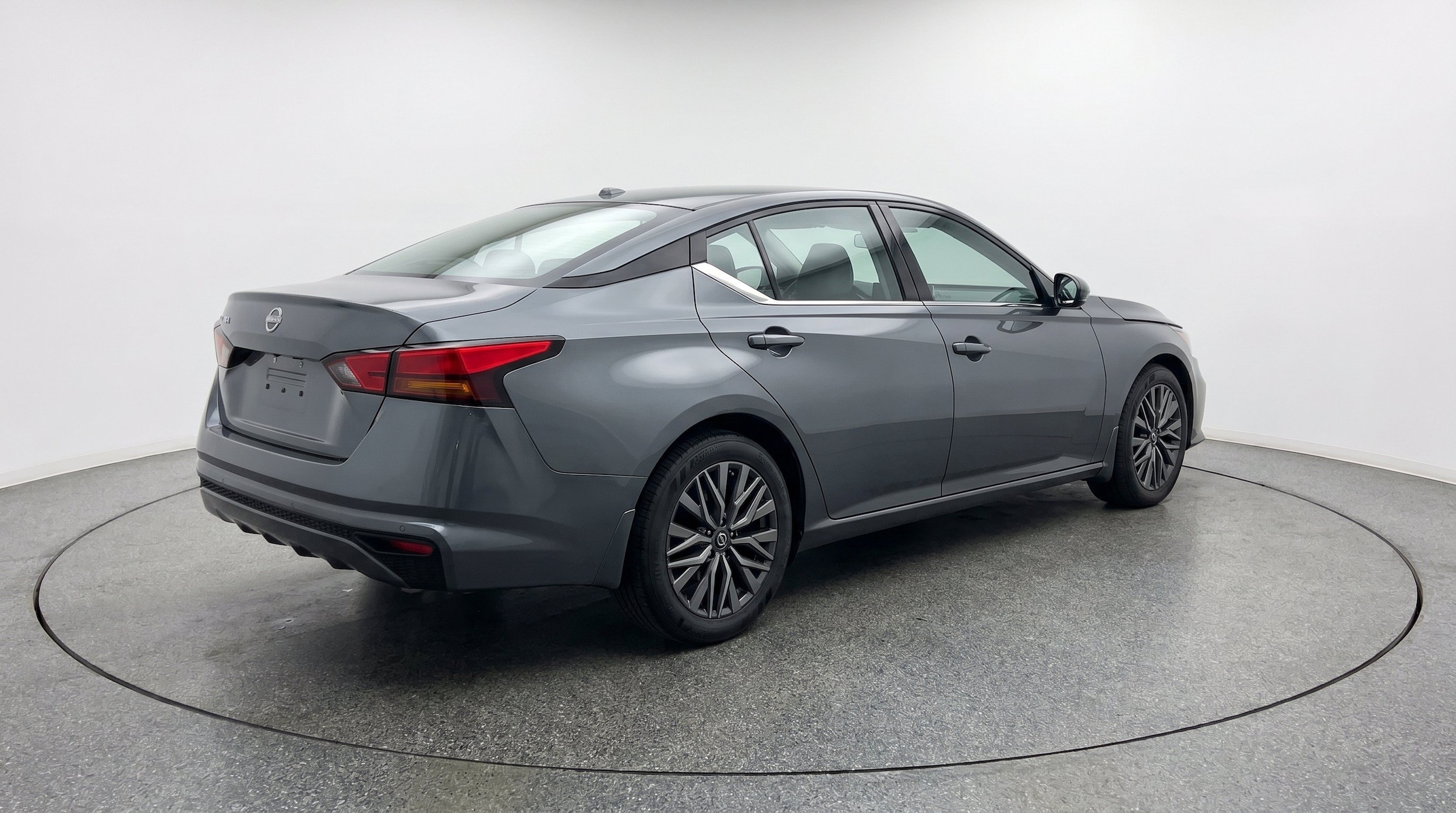 Thumbnail: 2025 Nissan Altima - 9