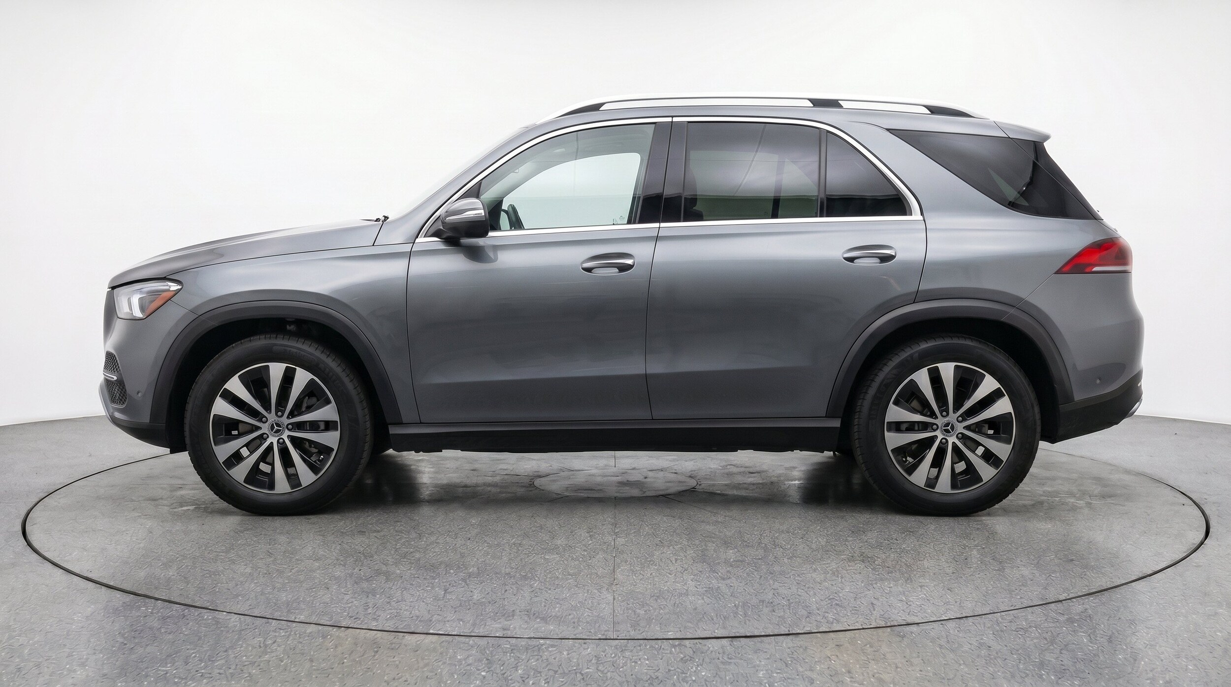 Thumbnail: 2026 Mercedes-Benz GLE - 5