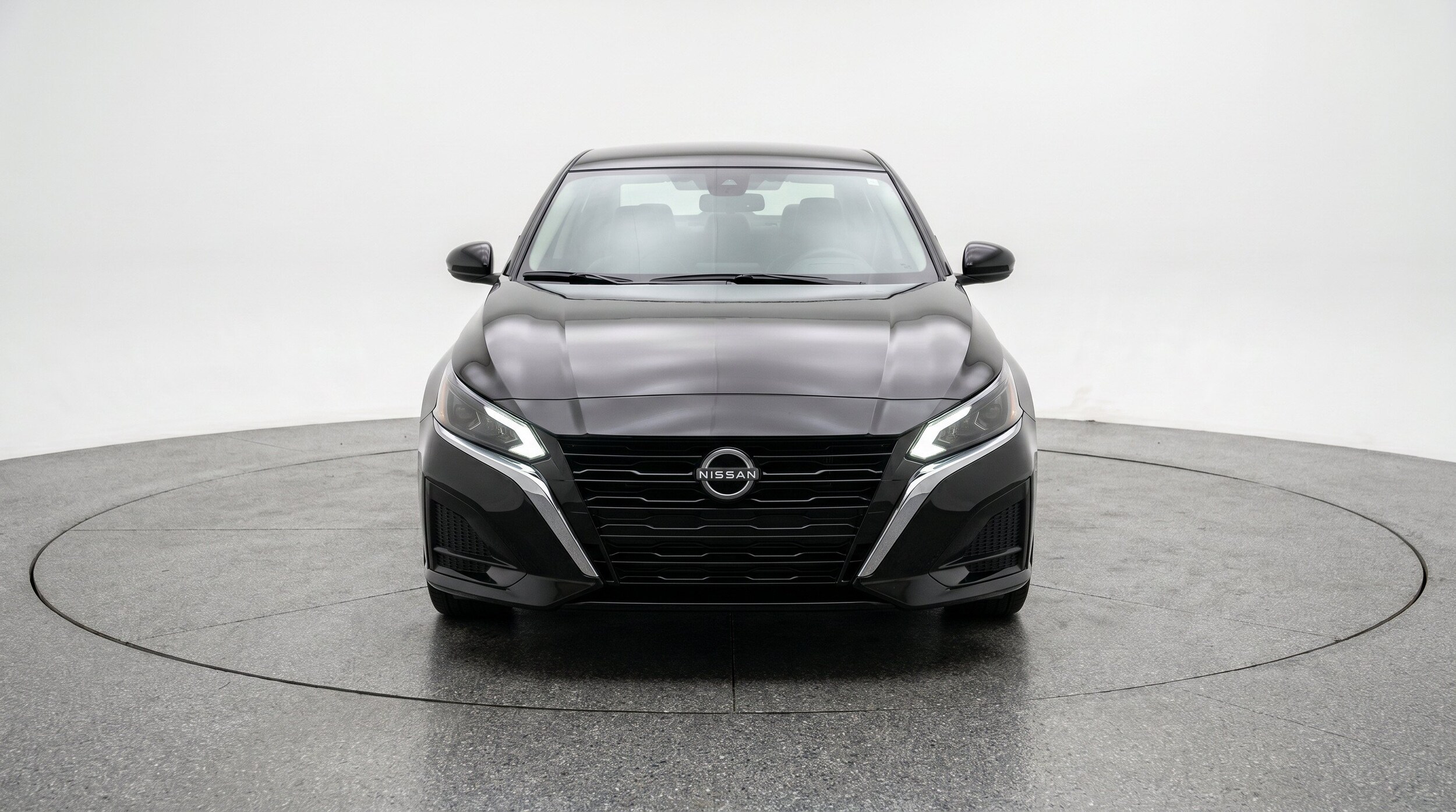 Thumbnail: 2025 Nissan Altima - 2