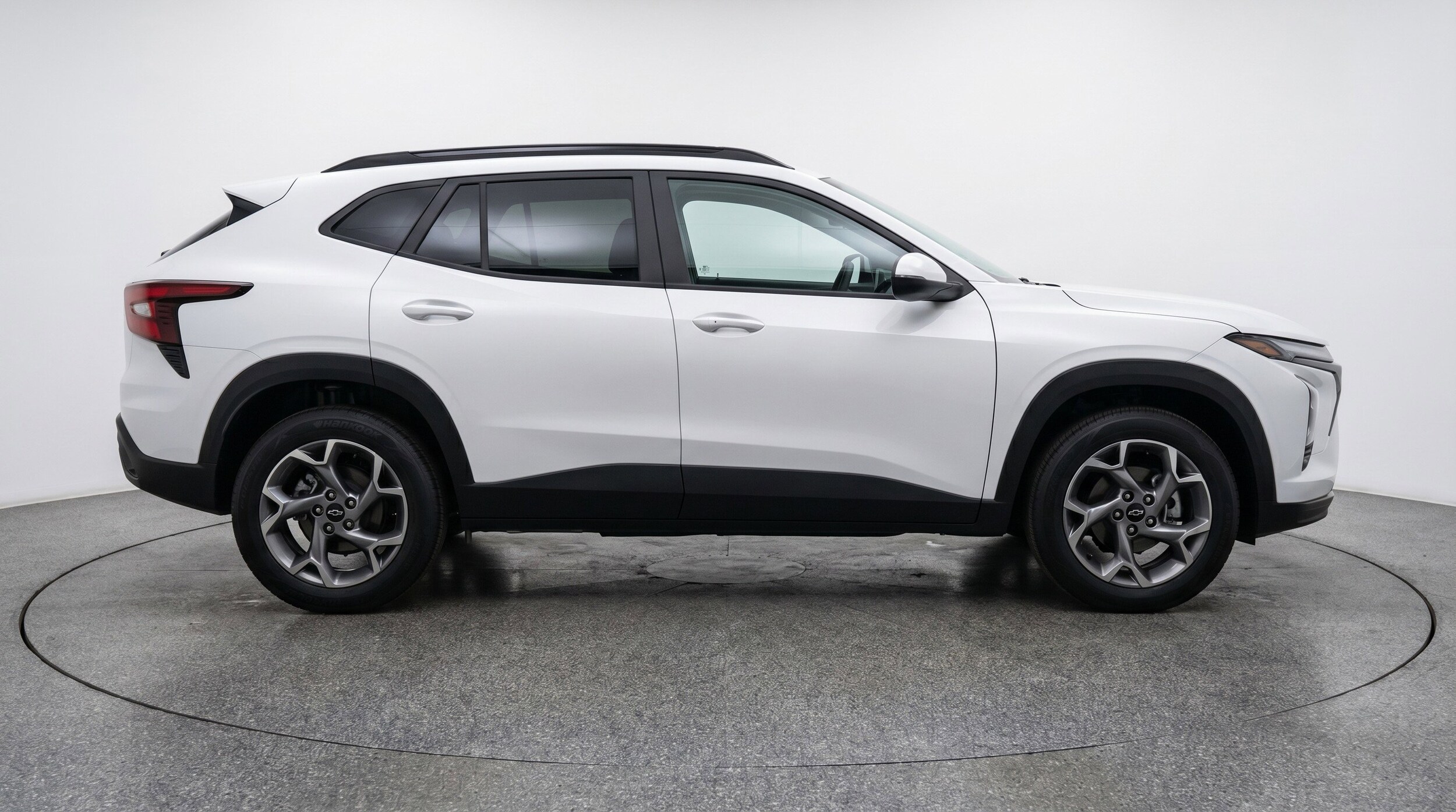 Thumbnail: 2025 Chevrolet Trax - 11