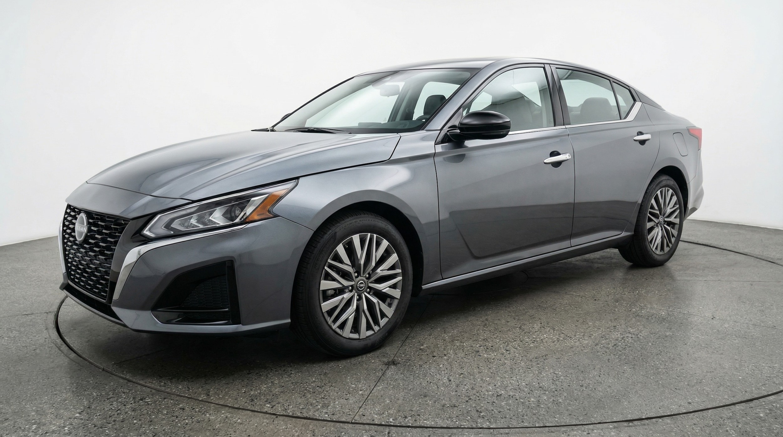 Thumbnail: 2025 Nissan Altima - 3