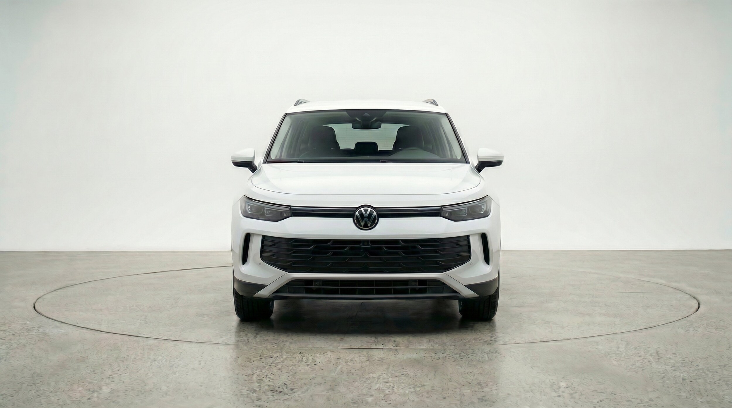 Thumbnail: 2026 Volkswagen Tiguan - 2