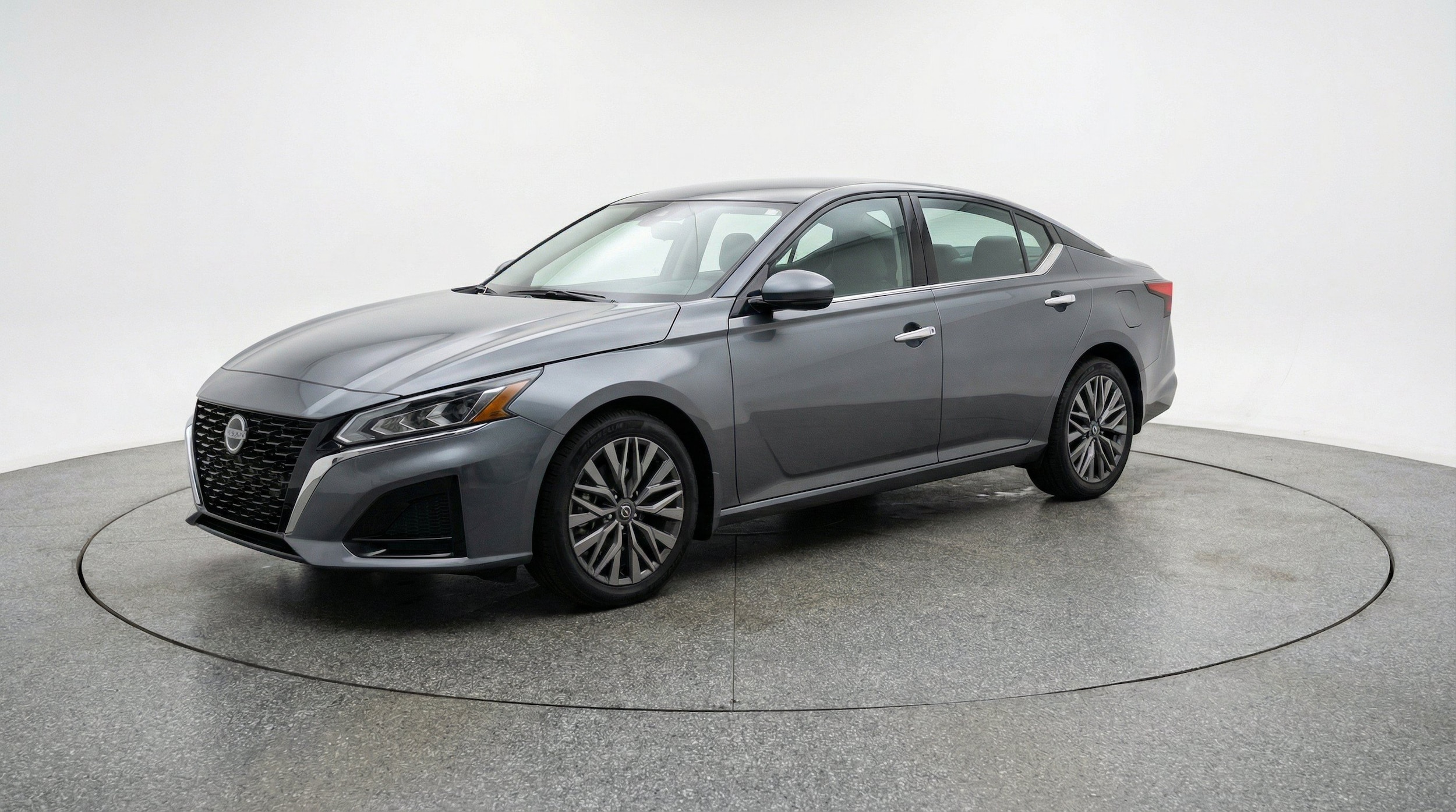 Thumbnail: 2025 Nissan Altima - 3