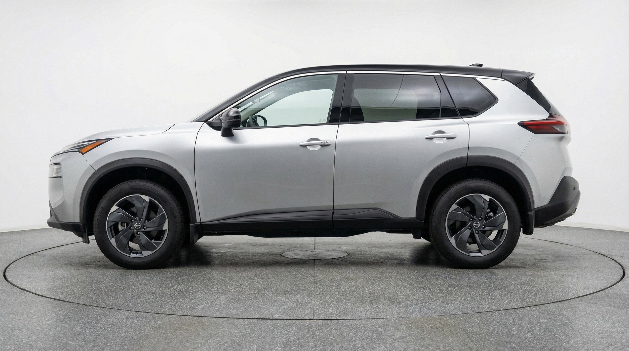 Thumbnail: 2025 Nissan Rogue - 5