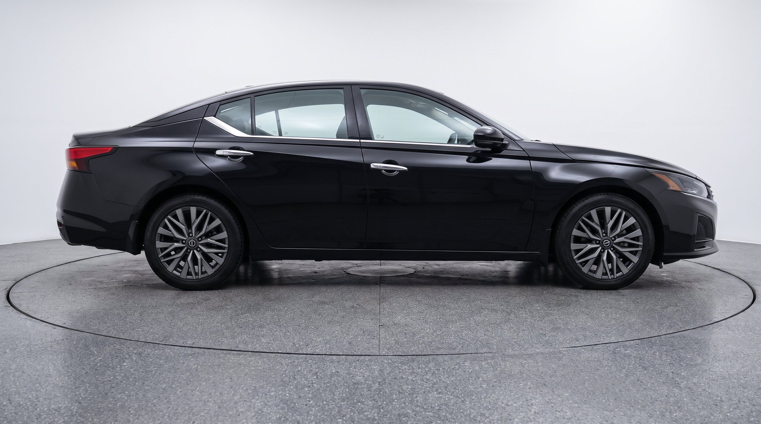 Thumbnail: 2025 Nissan Altima - 11