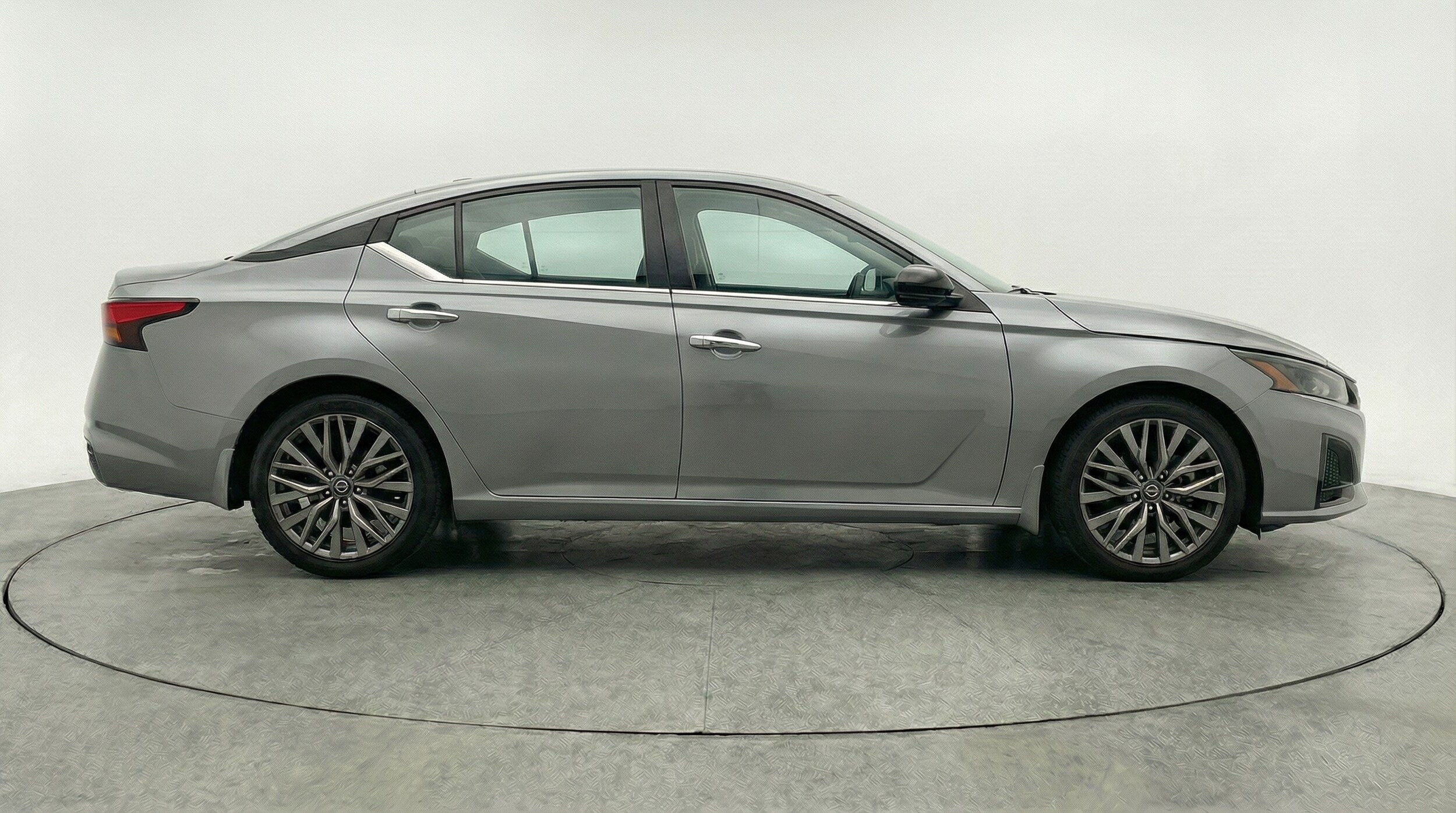 Thumbnail: 2025 Nissan Altima - 8